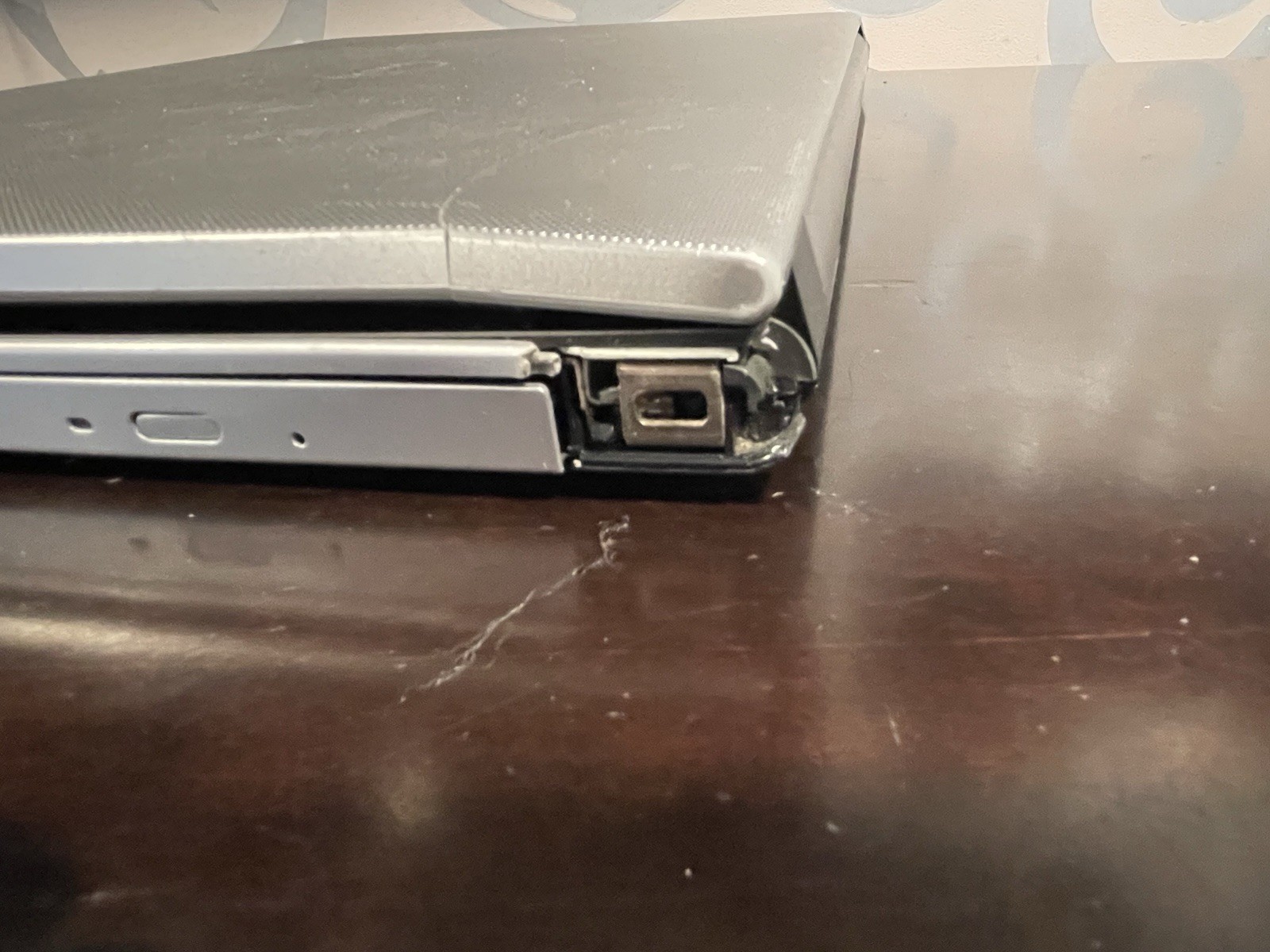 Dell Inspiron 5559 i5-6200U 6GB RAM 1TB HDD 15.6” Laptop – Works – Read