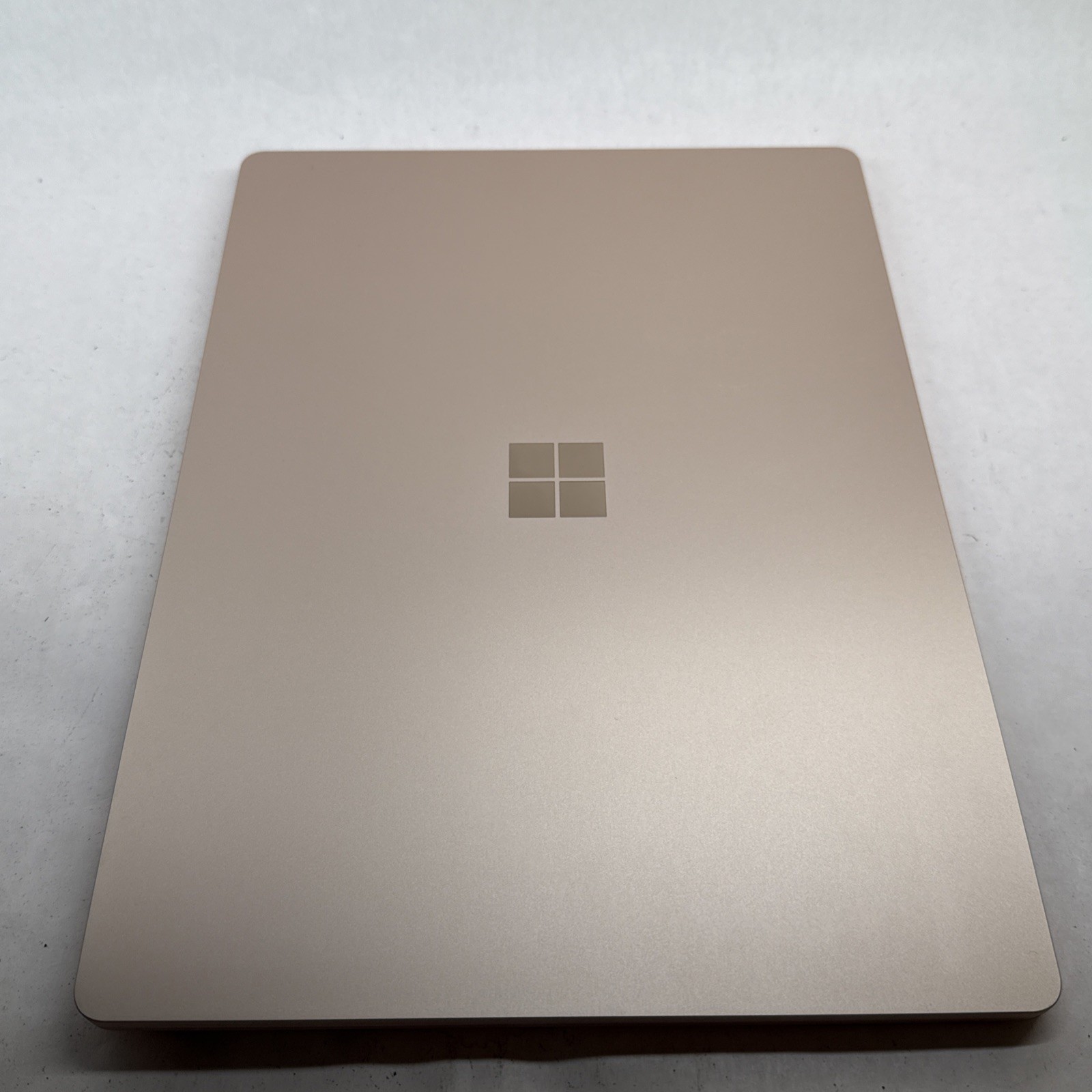 Microsoft Surface Laptop 5 13″ i5-1235U 8GB RAM 512GB SSD W11 Sandstone READ