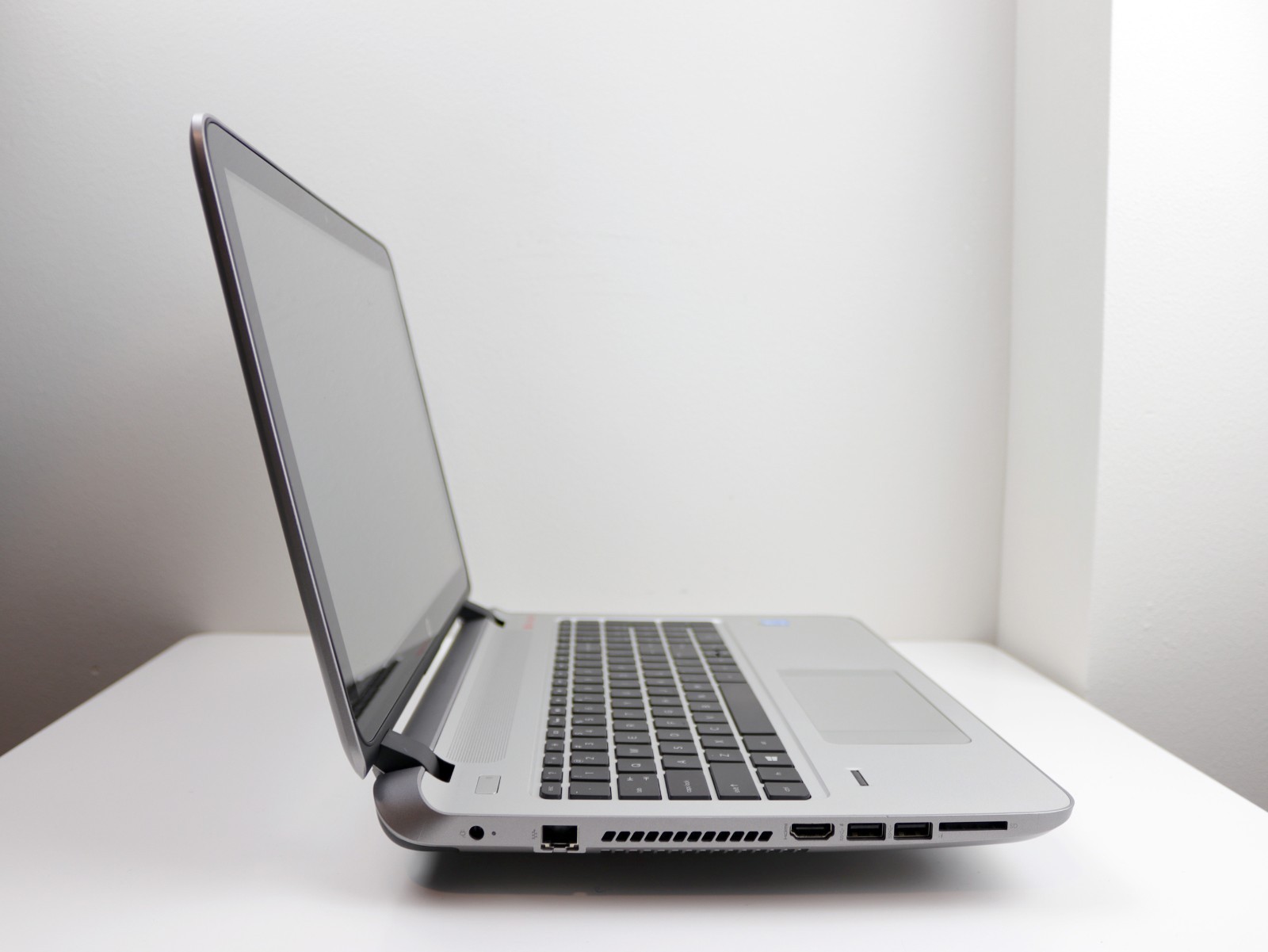 HP ENVY 15-k000 15.6” Full HD Touch Intel Core i7-4710HQ 512GB SSD 8GB RAM