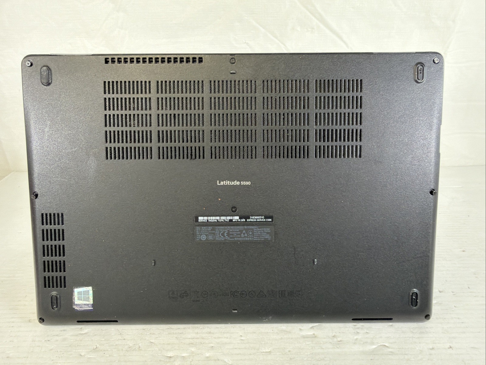 DELL LATITUDE 5590 INTEL CORE I5-8250U 1.60GHZ 4GB RAM NO SSD-Excellent Battery
