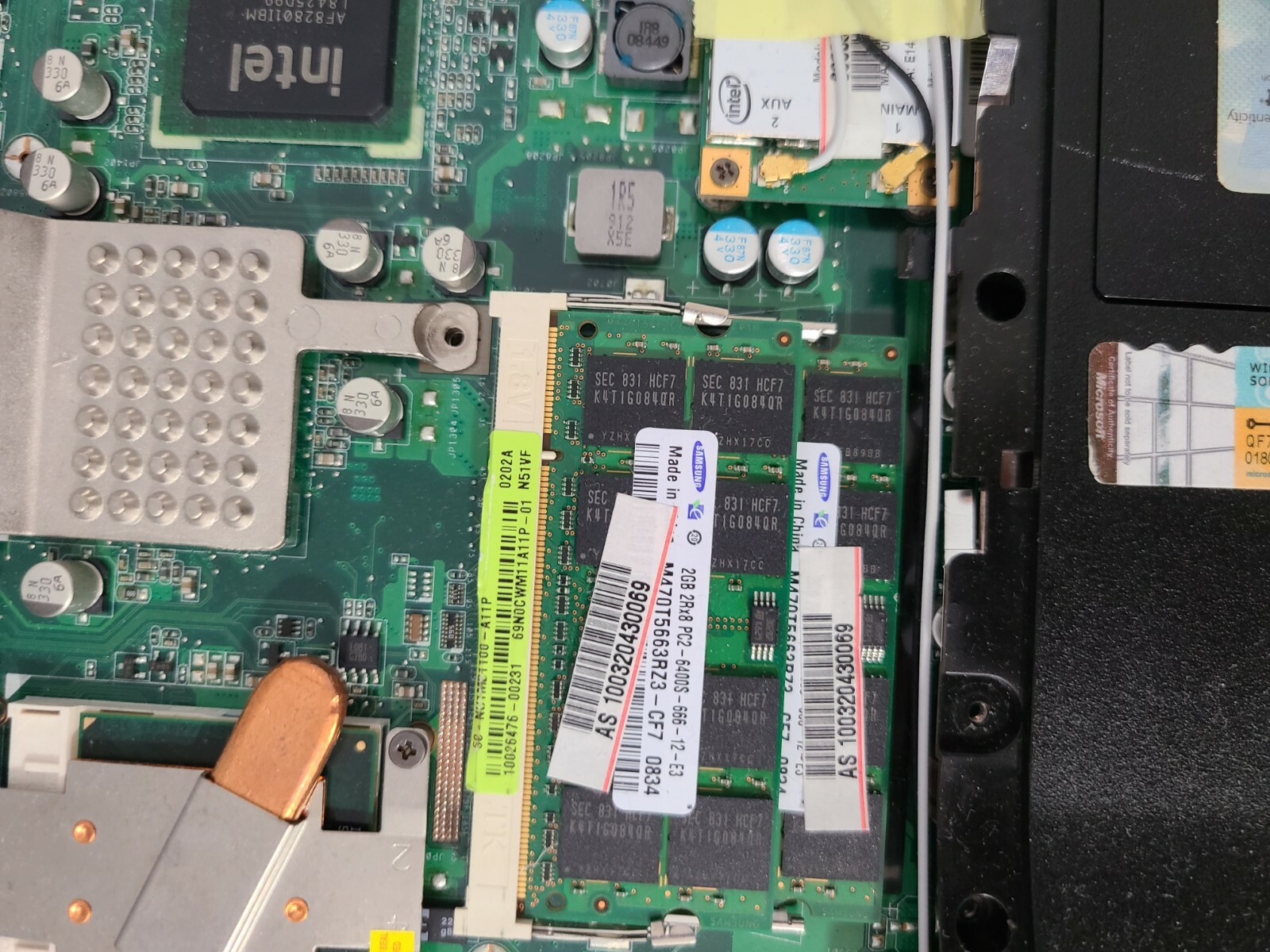 Asus N81V Series Intel Core 2 Duo T9550 2.6Ghz 4GB DDR3 No HDD 14″ Laptop
