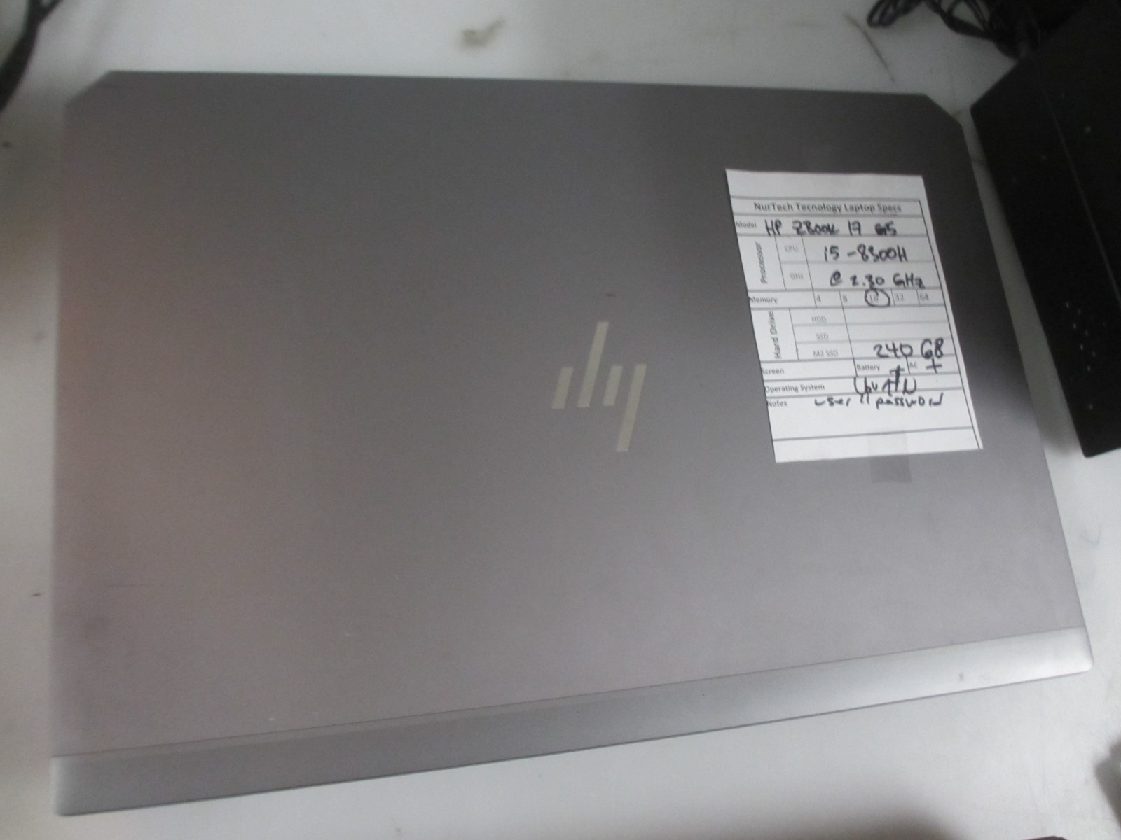 HP ZBook 17 G5 i5-8300H 2.3GHz 16GB 240GB M2SSD Laptop + AC UBUNTU READ