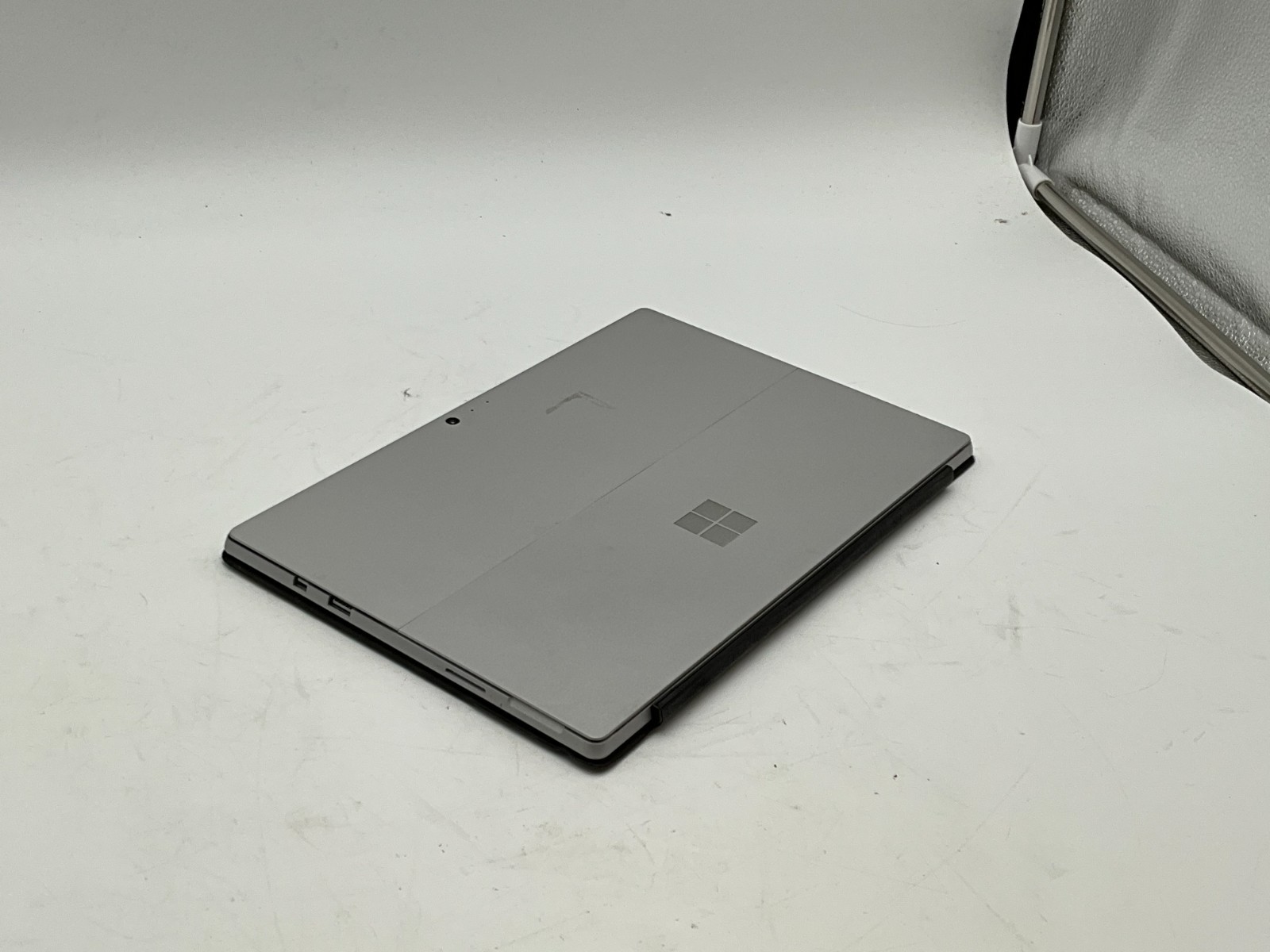 MICROSOFT Surface Pro 6 NO OS *BURN Intel Core i5 / 16GB / 256GB 025093292153