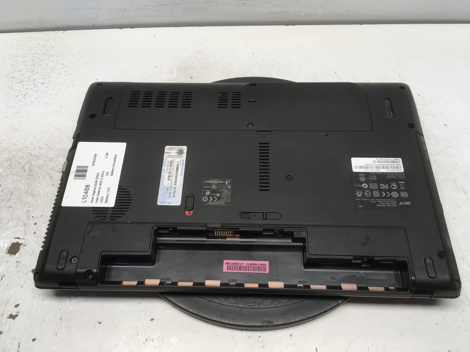Acer Aspire 5336-2524 Intel Celeron 900 2.2GHz 3 GB NO HDD No Batt