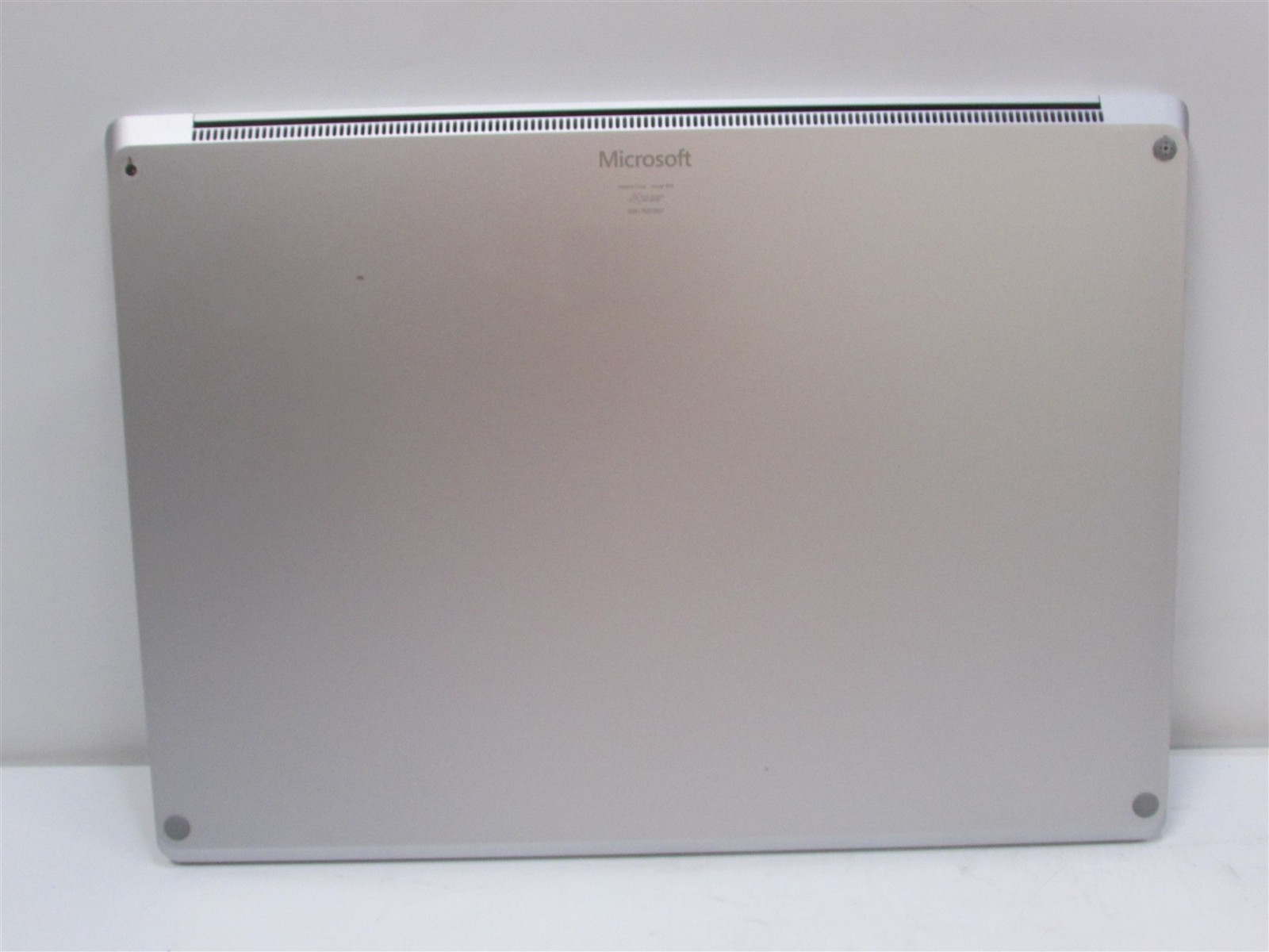 Microsoft Surface Laptop 4 1979 i7-1185G7 3.0GHz 16GB RAM 256GB 15″ W11Pro DENT