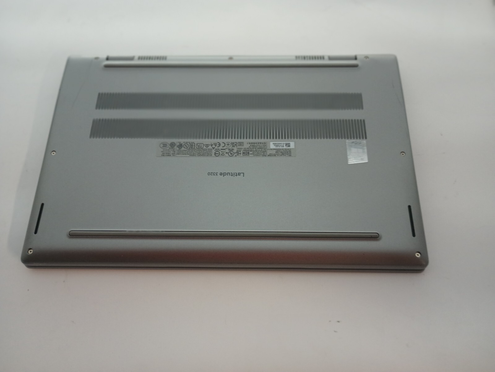 Latitude3320 (4161) w/charger.i5-1135G7.8GB.256GB NVMe.13.3″FHD. W11.Nice!