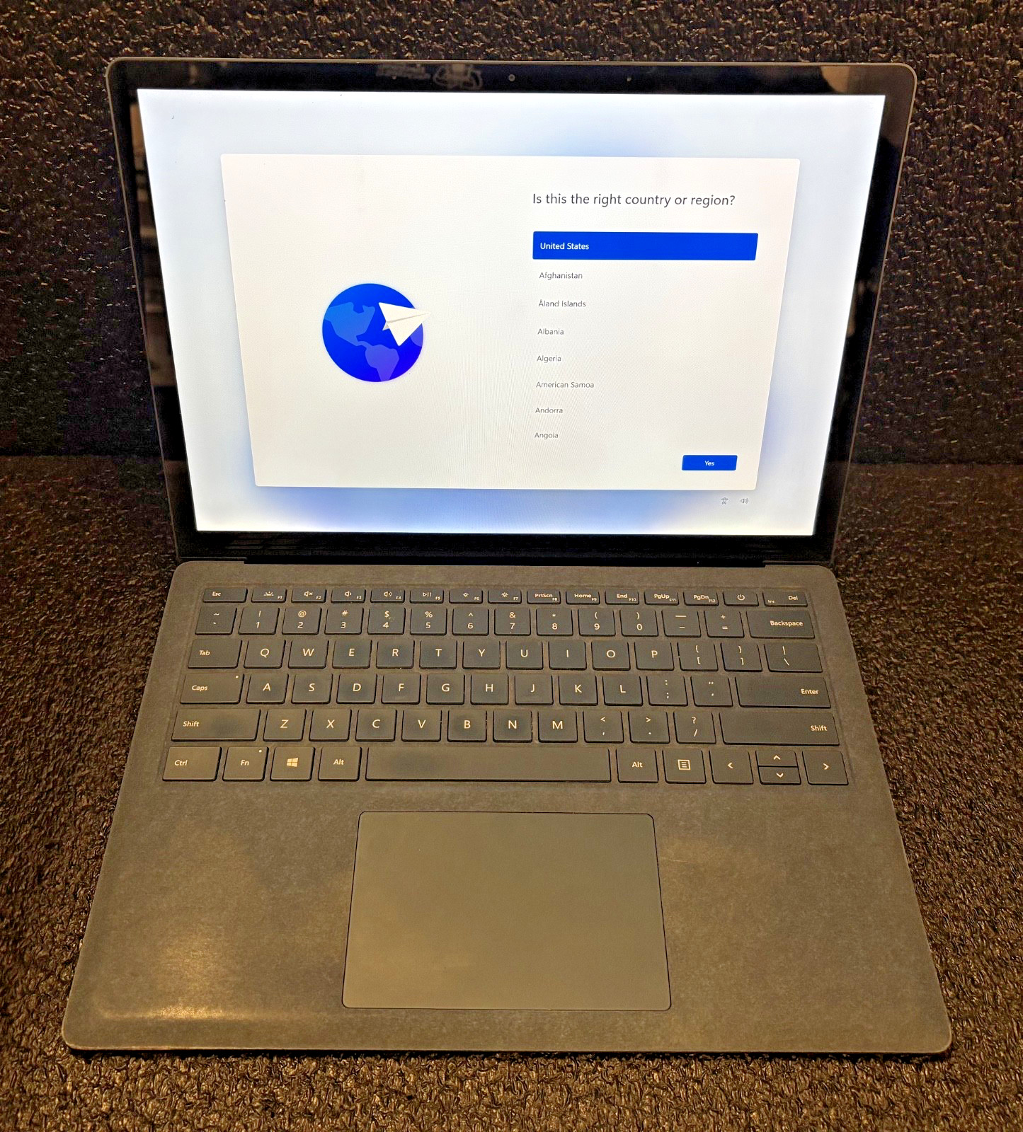 Microsoft Surface Laptop 3 i7-1065G7 | 1.30GHz | 16GB | 256GB | READ DESCRIPTION