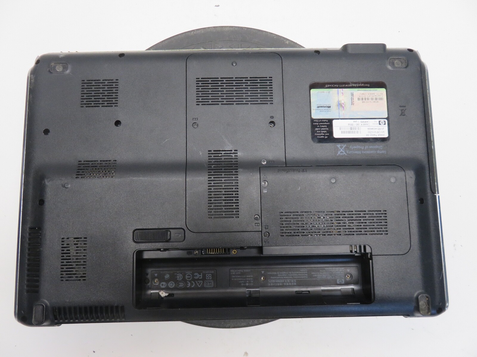 HP Pavilion DV6-1050us Laptop Intel Core 2 Duo P7450 4096 MB NO HDD No Batt