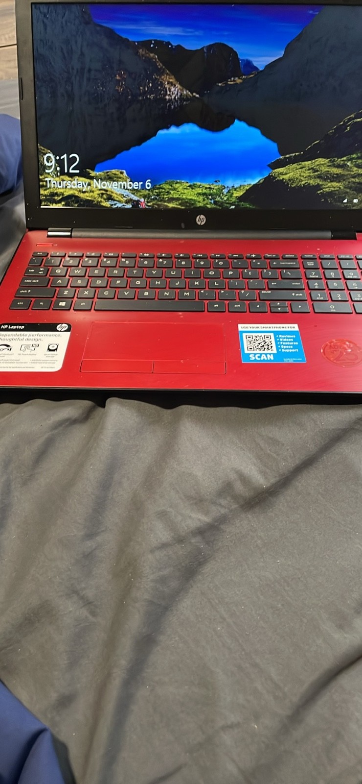 HP 15.6″ (256 GB SSD, Intel Core i3, 4.10 GHz, 8 GB) Laptop – Silver…