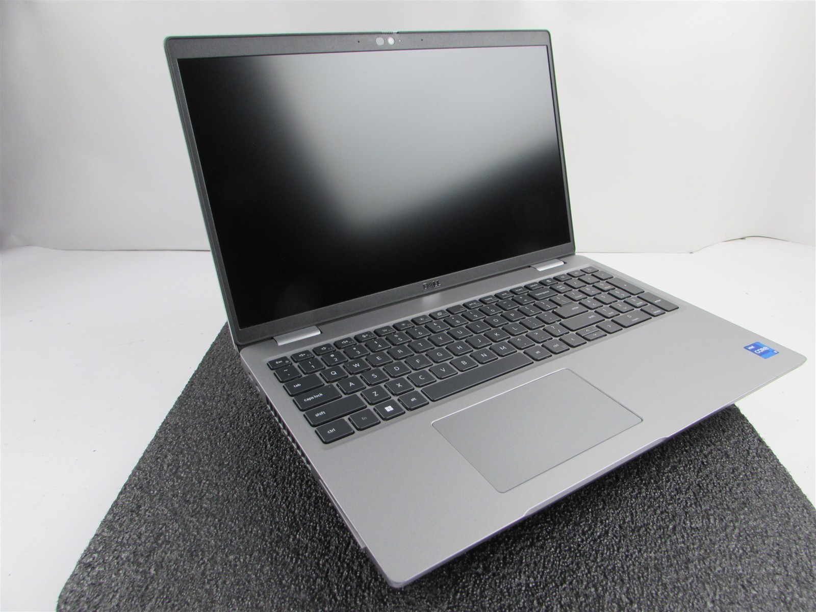 DELL LATITUDE 5531 1920X1080 FHD I7-12800H (14 CORES 1TB SSD 32GB RAM NO O.S/BAT
