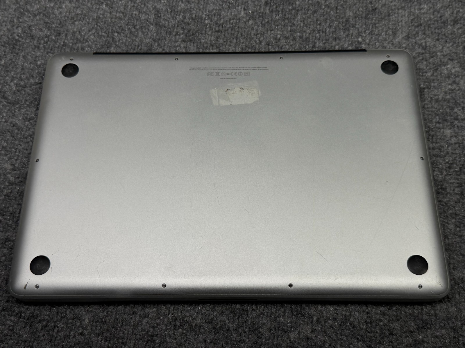 Apple MacBook Pro A1286 15″ Laptop Intel Core i5-520M 2.40GHz 4GB RAM 320GB HD