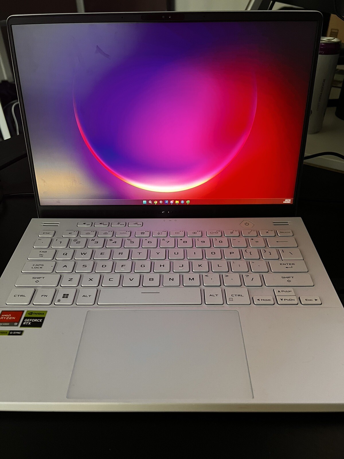 ASUS ROG Zephyrus 14″ (512GB SSD, AMD Ryzen 9 7000 Series, 5.20 GHz, 16GB)…