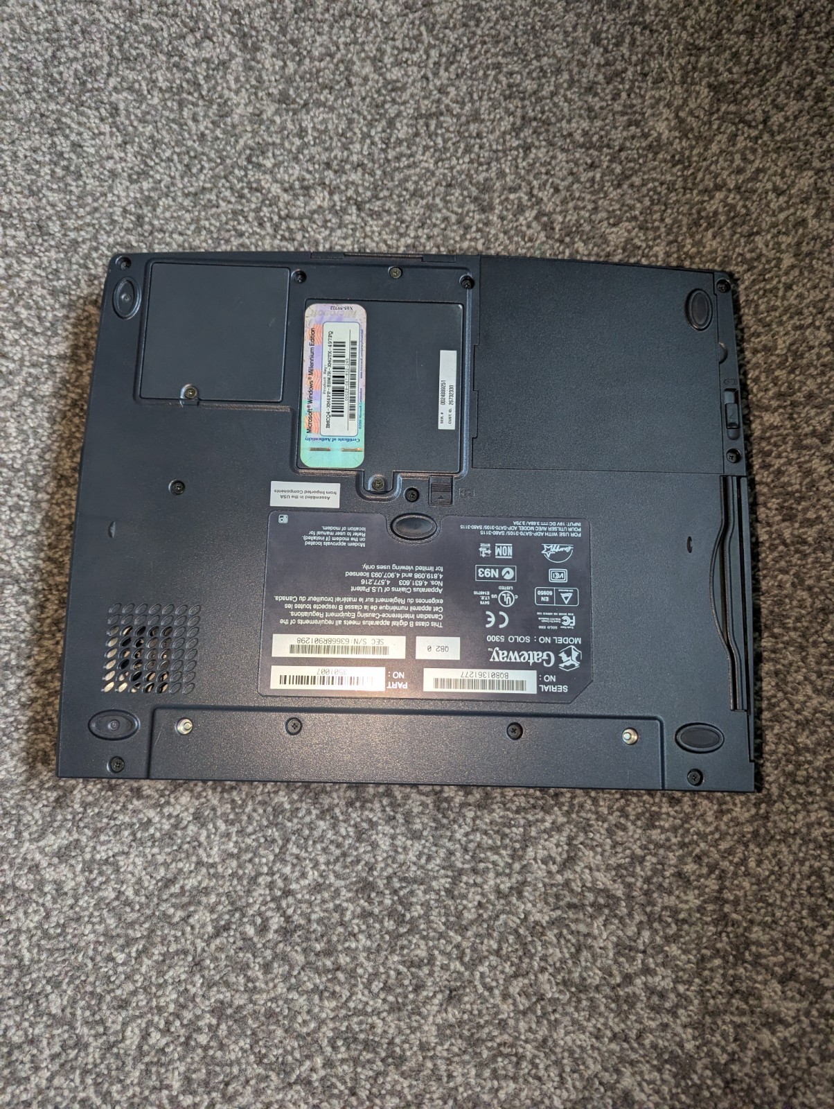 Gateway Solo 5300 Laptop Lot of 2 Wi-Fi Card, Charger, 512MB Ram, Floppy, CD