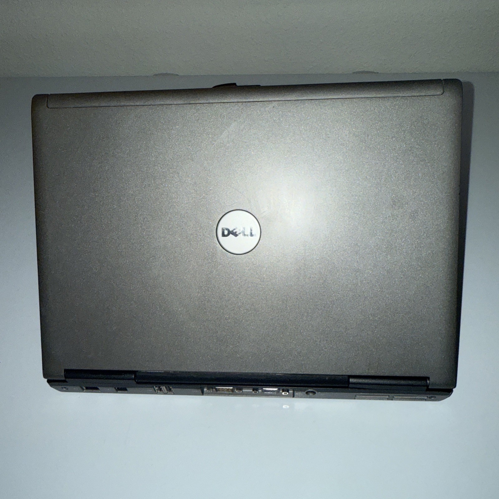 Dell Latitude D630 Laptop Duo 2, 2GB RAM , 120GBHD Win XP NO BATTERY