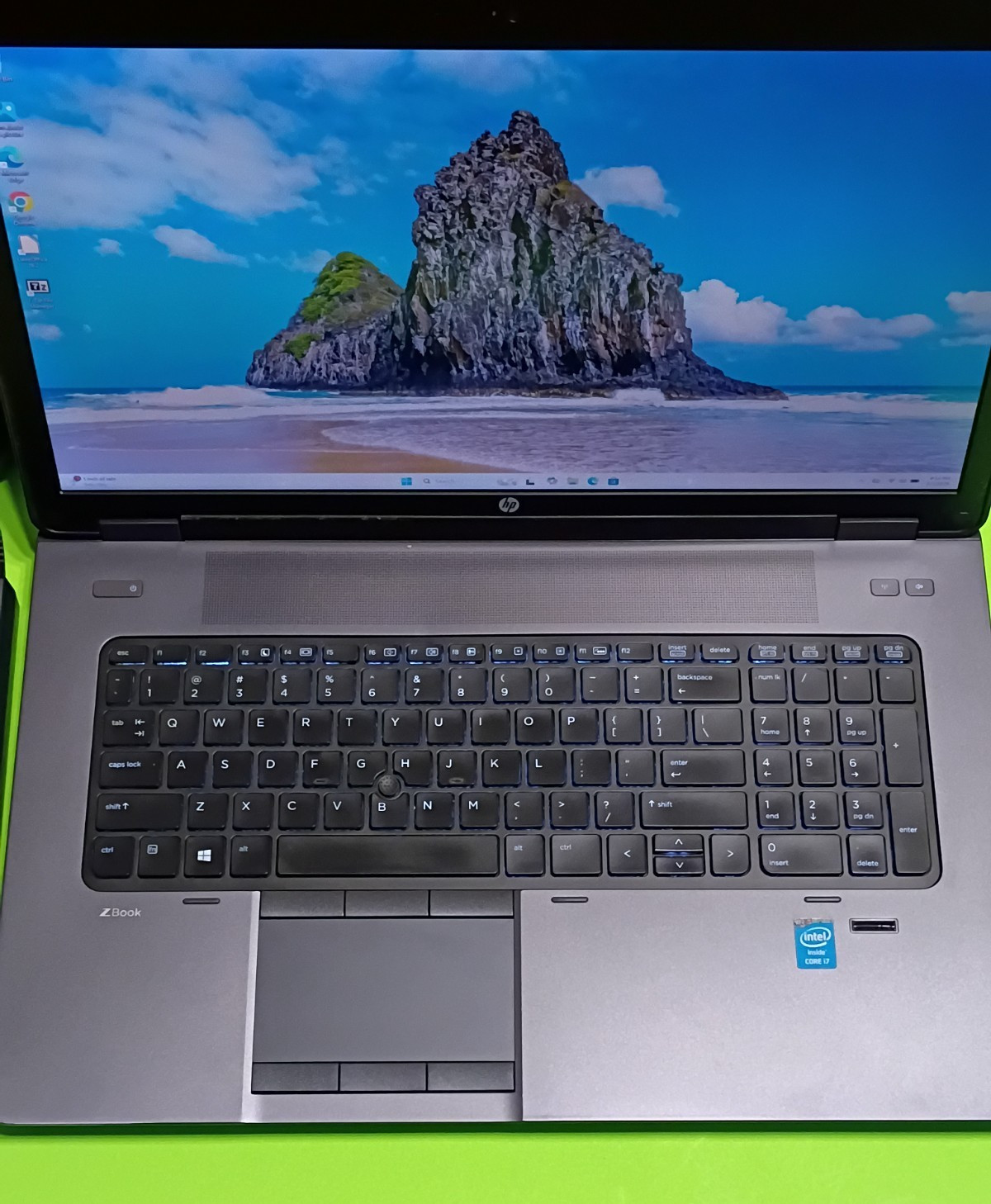 HP ZBook 17 G2 2.4GHz i7-4700MQ | 16GB RAM | 256GB SSD | Windows 11 Pro +Charger