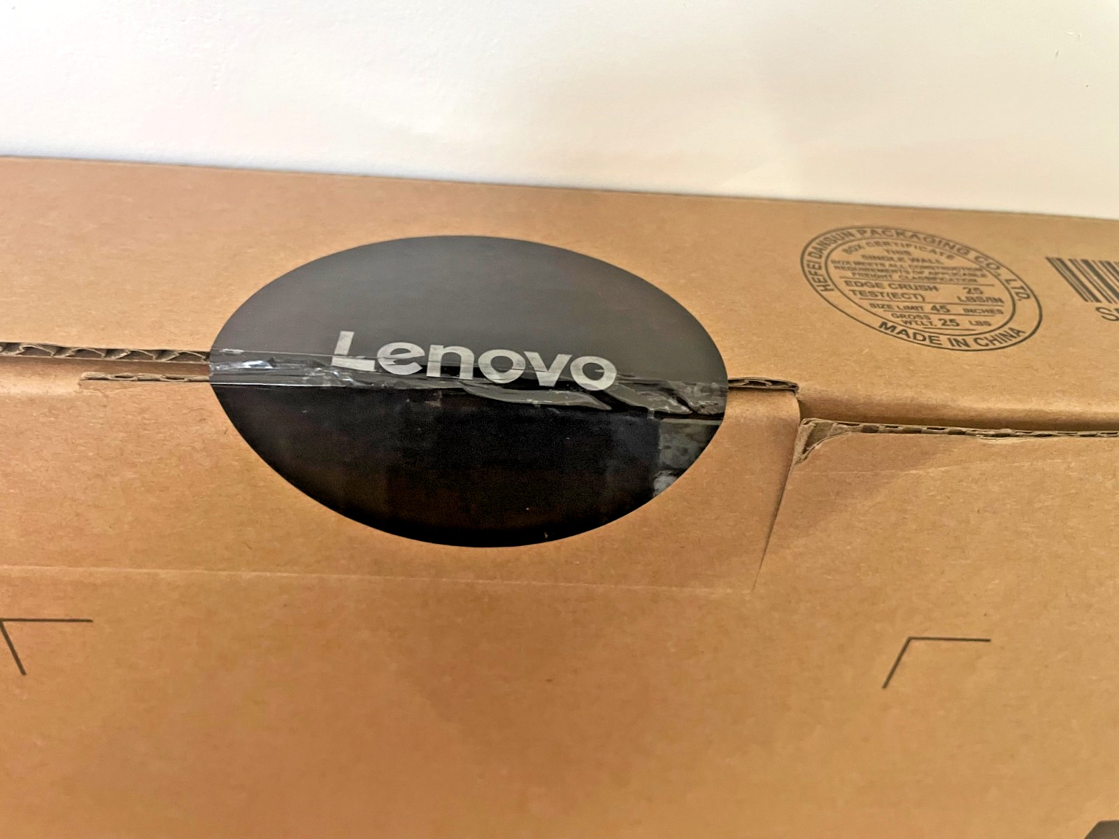 Lenovo 300e Chromebook 2nd gen intel n4020 1.1ghz 32GB storege EMMC