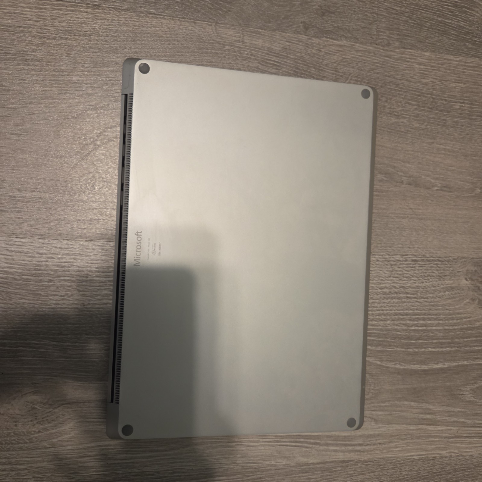 Surface Laptop 1st Gen i7-7660u 8gb ran 90% battery FOR PARTS READ (FAILING SSD)