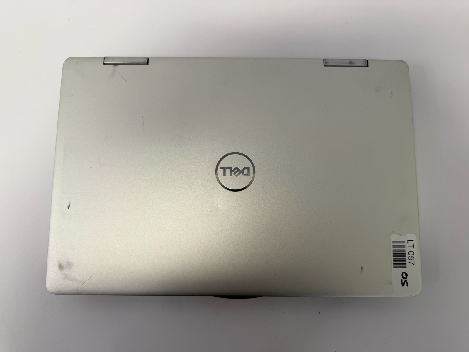 Dell Inspiron 7586-i5-8265U@1.60GHz 8GB DDR4 Ram 256GB NVME SSD UHD GFx W11H