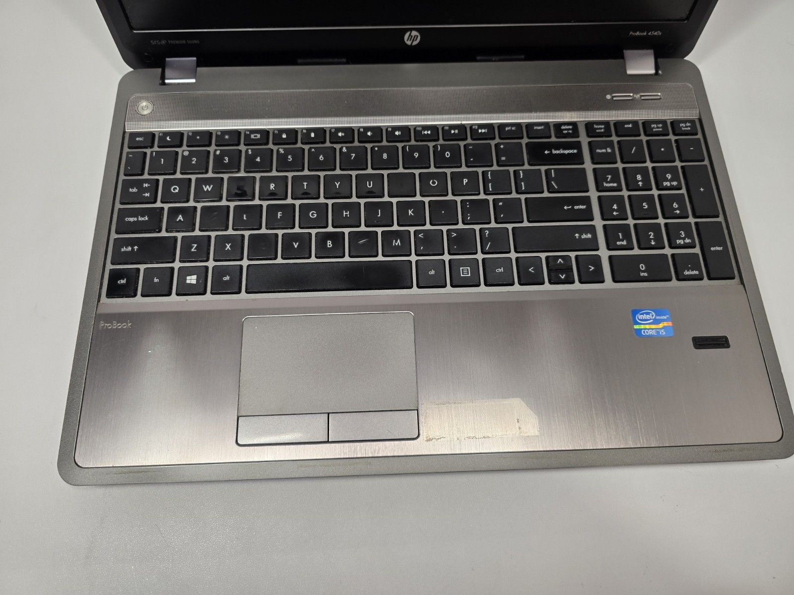 HP ProBook 4540s 15.6″ Laptop. Silver For Parts Only