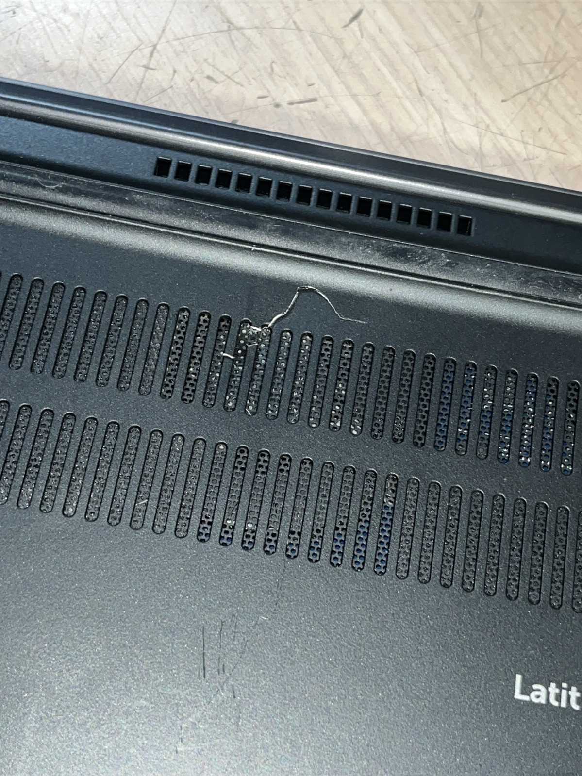 DELL LATITUDE 7480 INTEL CORE I7-7600U 8GB RAM NO HD .