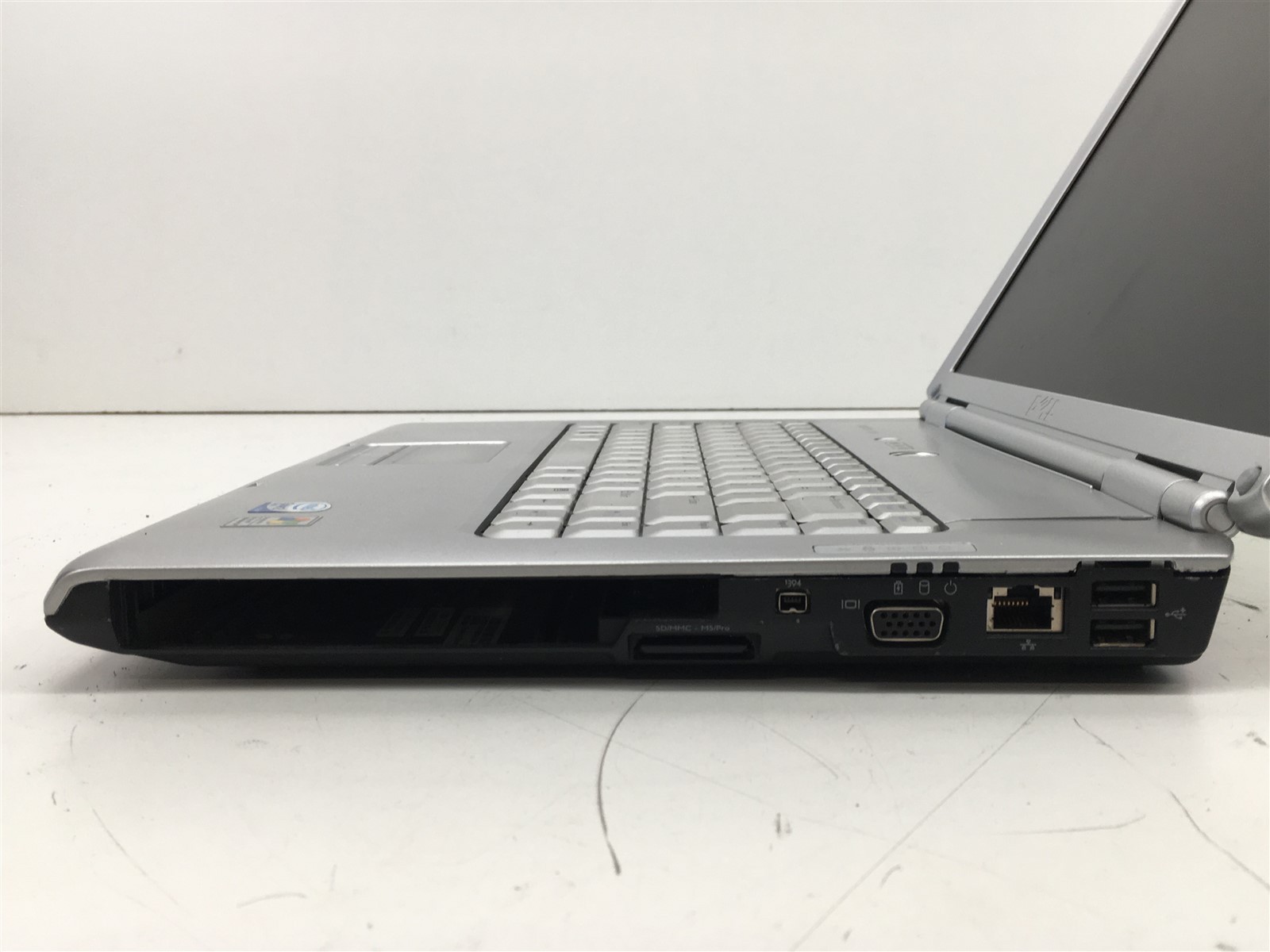 Dell Inspiron 1520 Core 2 Duo 1.50GHz 2GB RAM No HDD No OS 15.25″