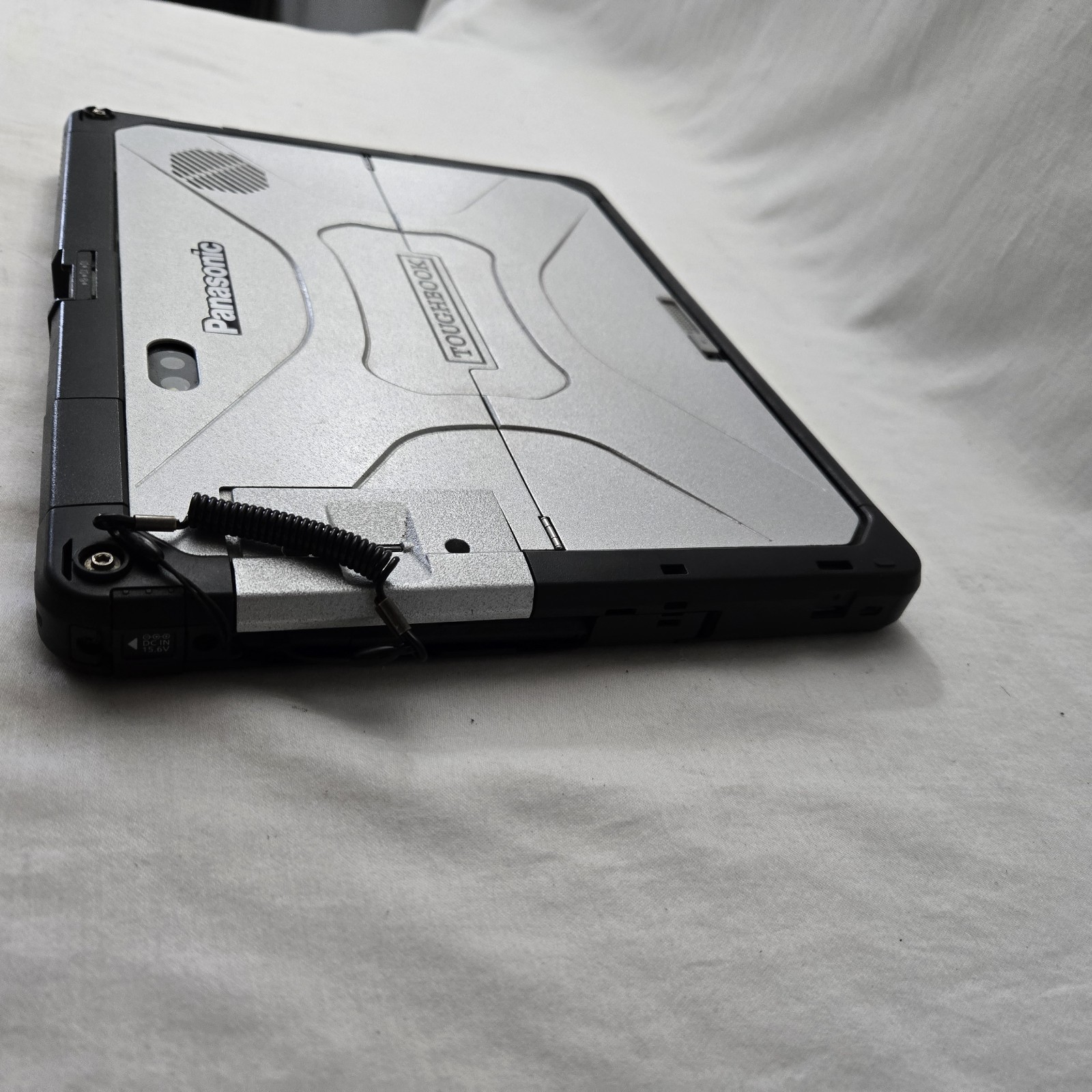 Panasonic Toughbook CF-33 i5-7300U 2.6GHz 256GB SSD 8GB Ram 4G – GPS — Grade B