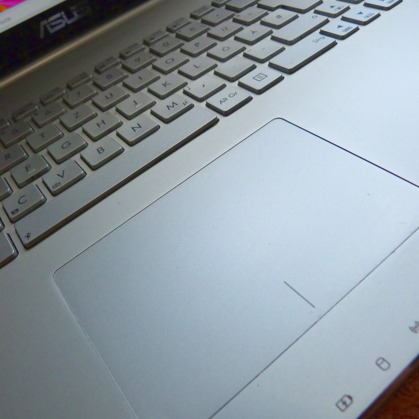 Asus N750 VivoBook Premium METAL 17″ FULLHD BLURAY l SSD Windows 11 QUAD i7