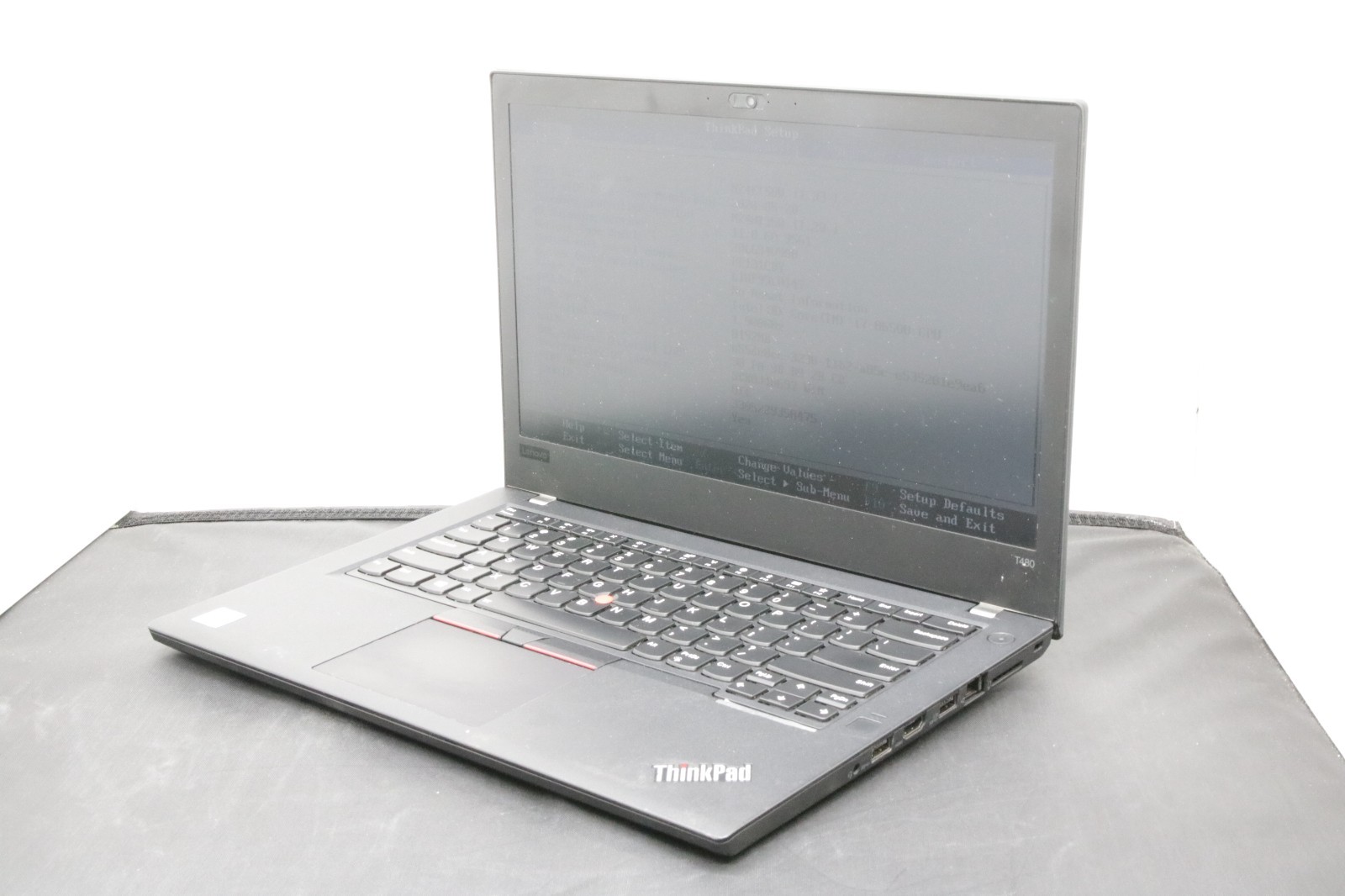 Lenovo ThinkPad T480 – i7-8650U – 8GB, No SSD, No Windows +Adapter
