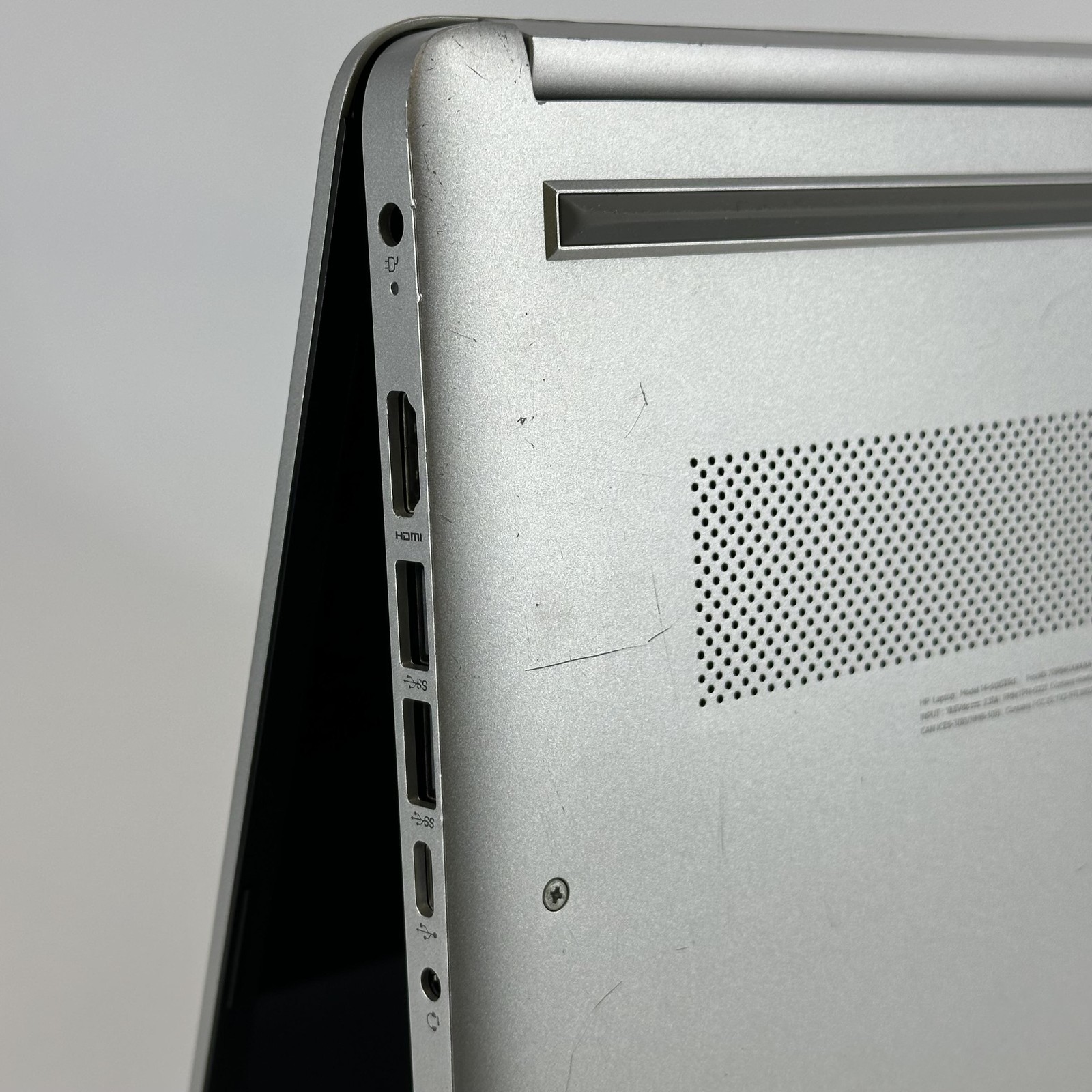 HP Laptop 14 Silver FHD i5-1035G4 1.10GHz 20GB 1TB SSD Good