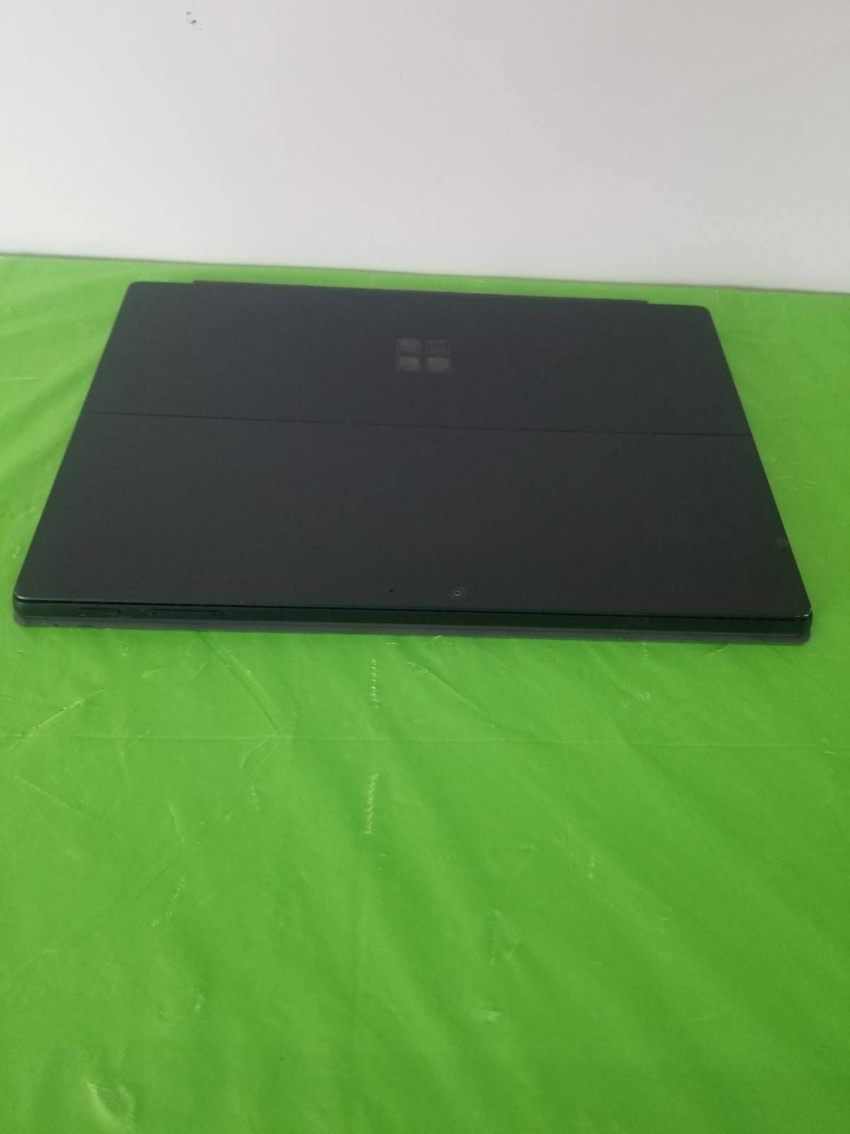Microsoft Surface Pro 6 1796 i7-8650U 1.9GHz 256GB SSD 8GB DDR3 Black GOOD