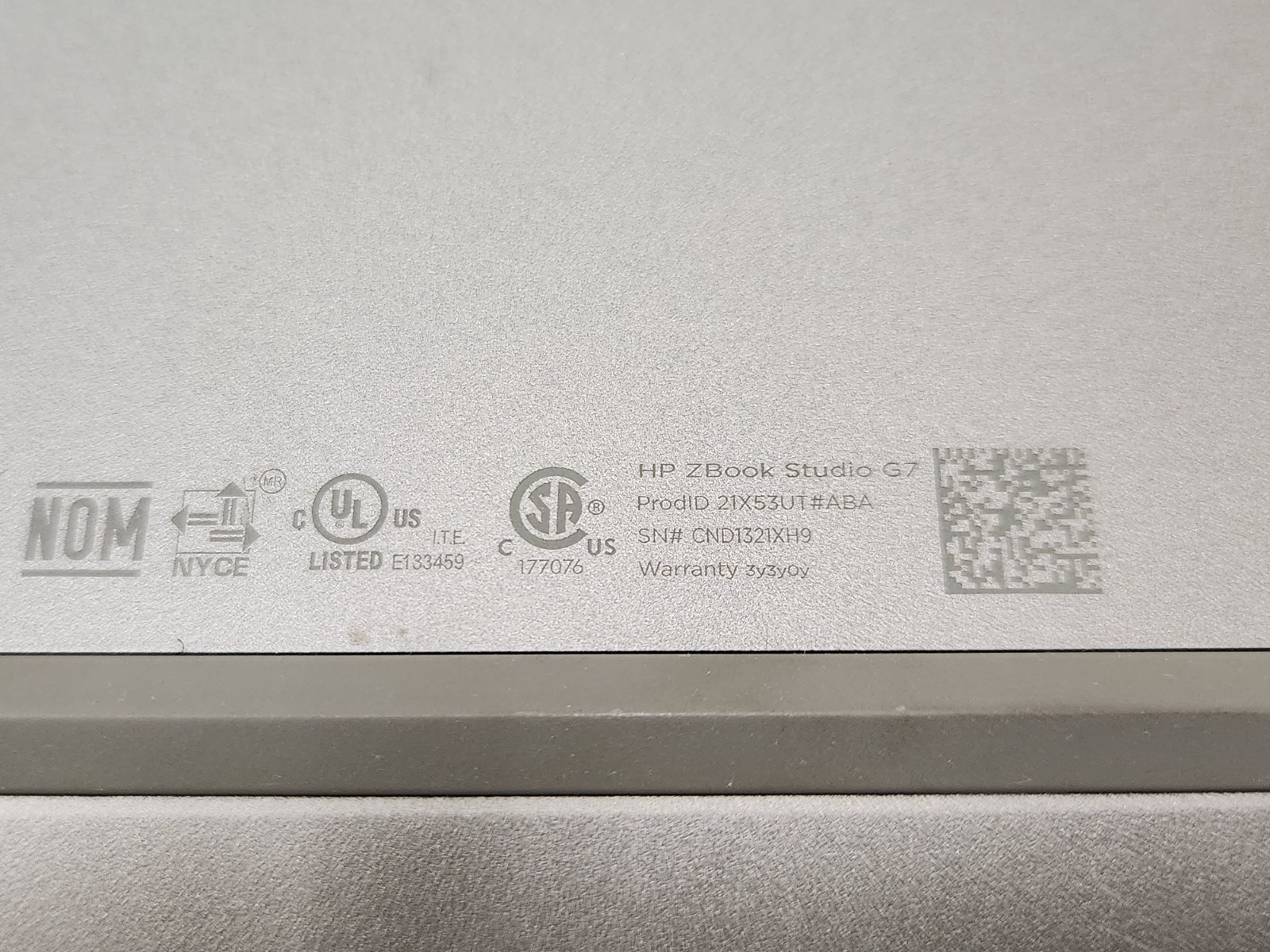 HP ZBook Studio G7 Workstation i7-10750H 2.6GHz 16GB 512GB T1000 W11P *READ*