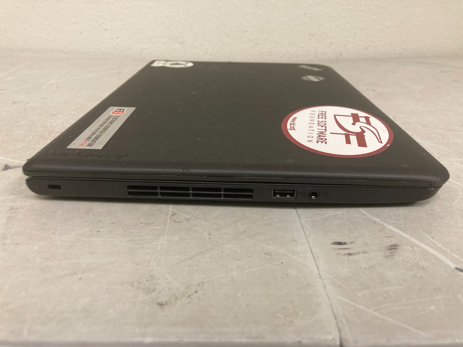Lenovo ThinkPad E550 15″ Laptop Intel Core – Boots, Battery Error