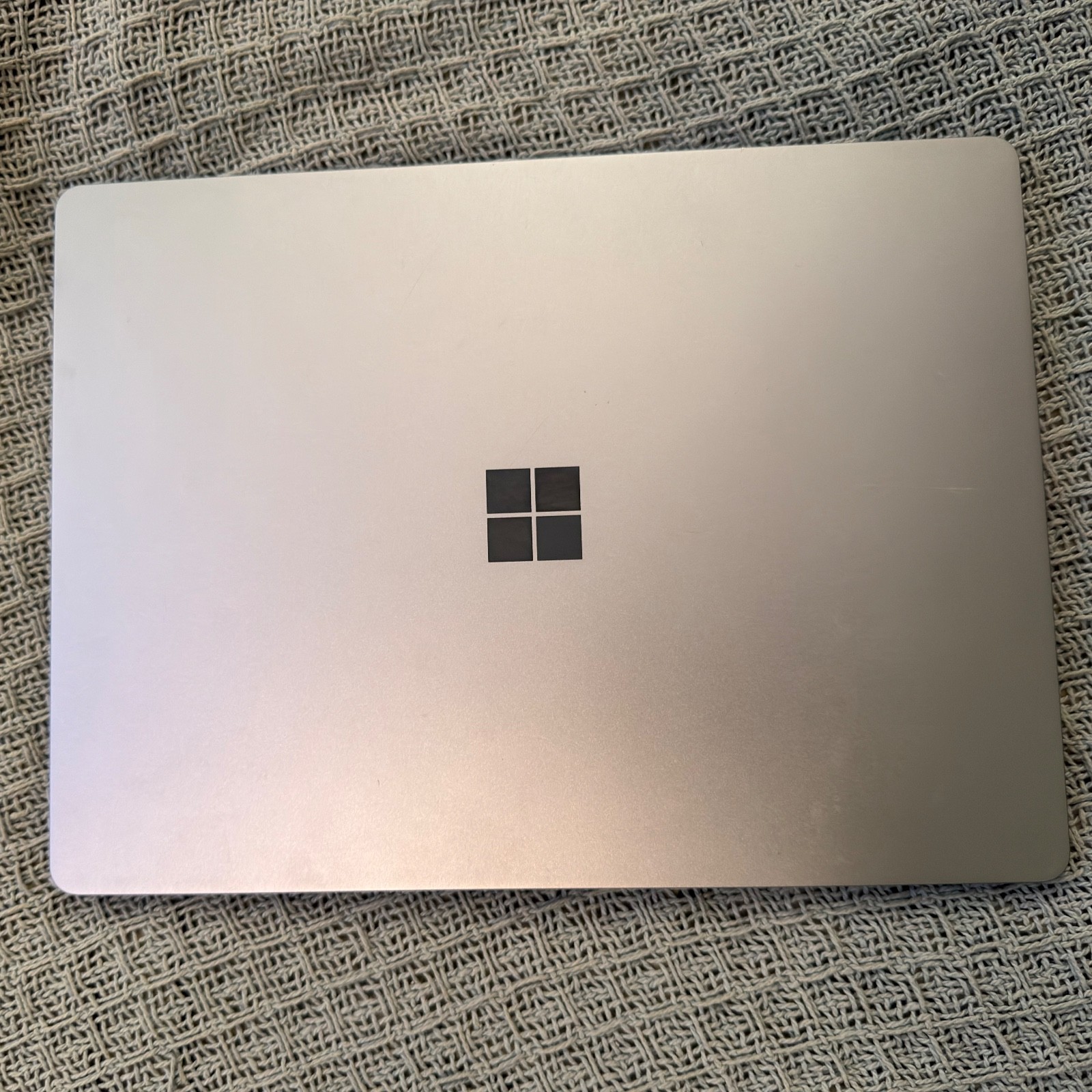 Microsoft Surface 1943 i5-1035G1 @ 1.0GHz 8GB RAM 128GB NVMe W11H WAC *READ