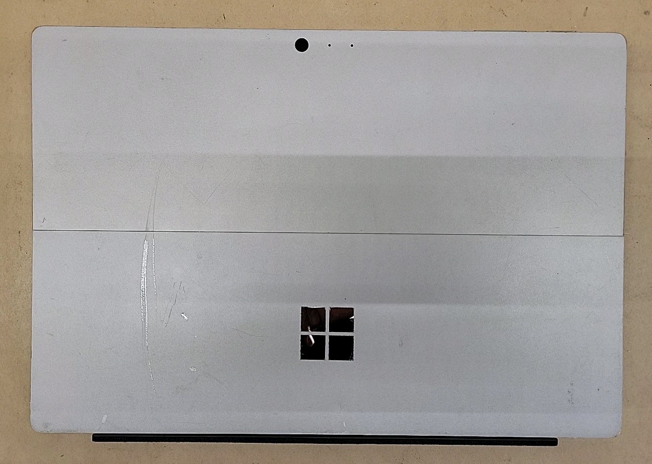 Microsoft Surface Pro 4, Intel Core i7-6650U @ 2.2GHz, 8GB RAM, 256GB SSD, W10P