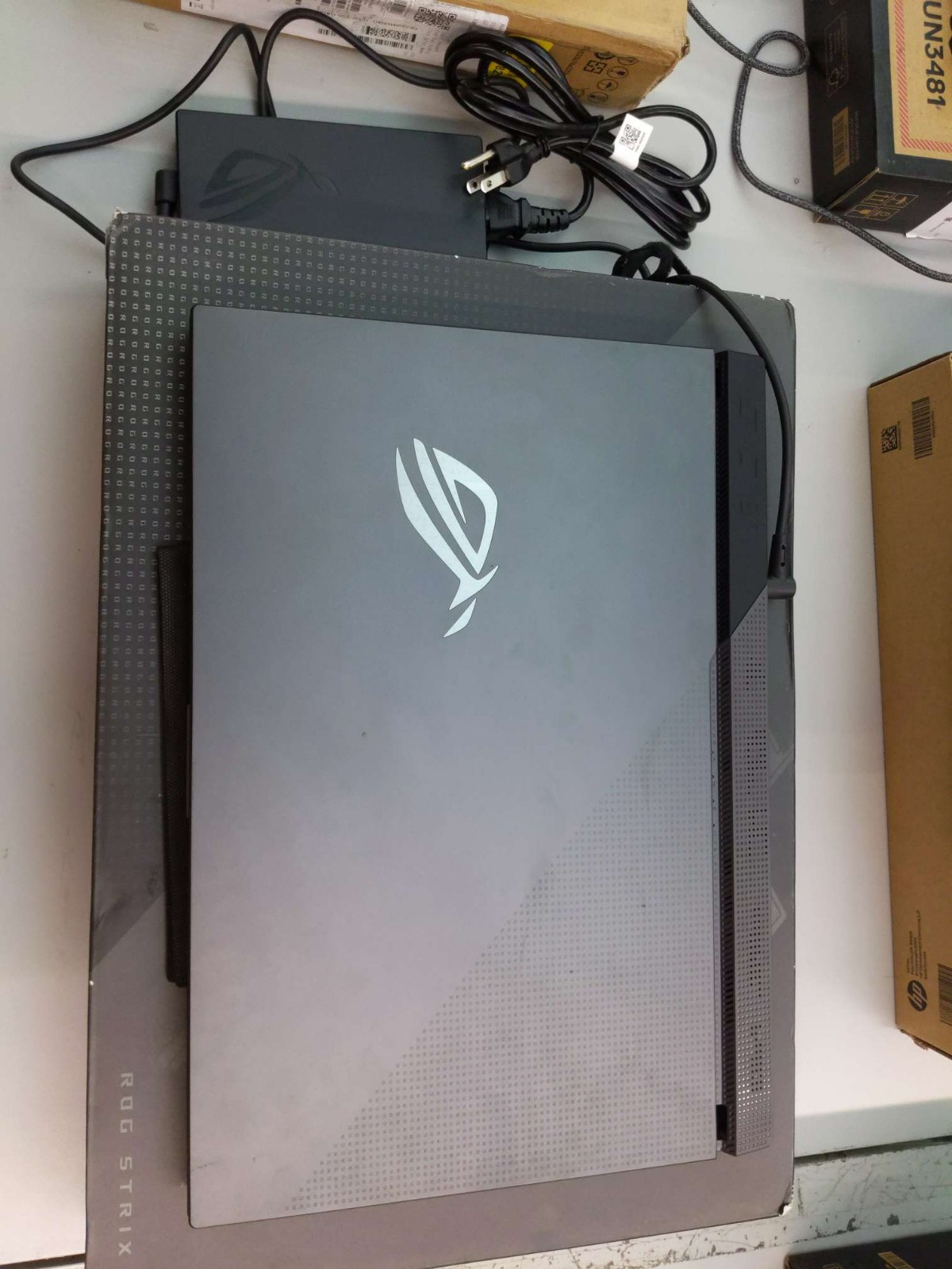 Asus ROG Strix G17 17.3″FHD AMD R7 4800H 16GB 512GB SSD GeForce RTX 3060 Win 10