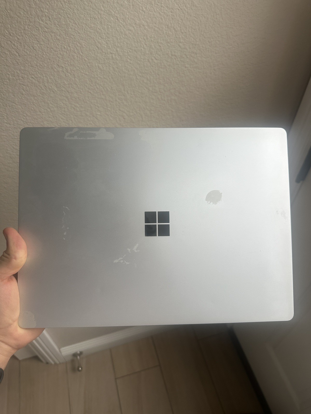 Microsoft Surface Laptop 1769 13.5″ i5-7200U 8GB RAM 128GB SSD Win 10 Pro
