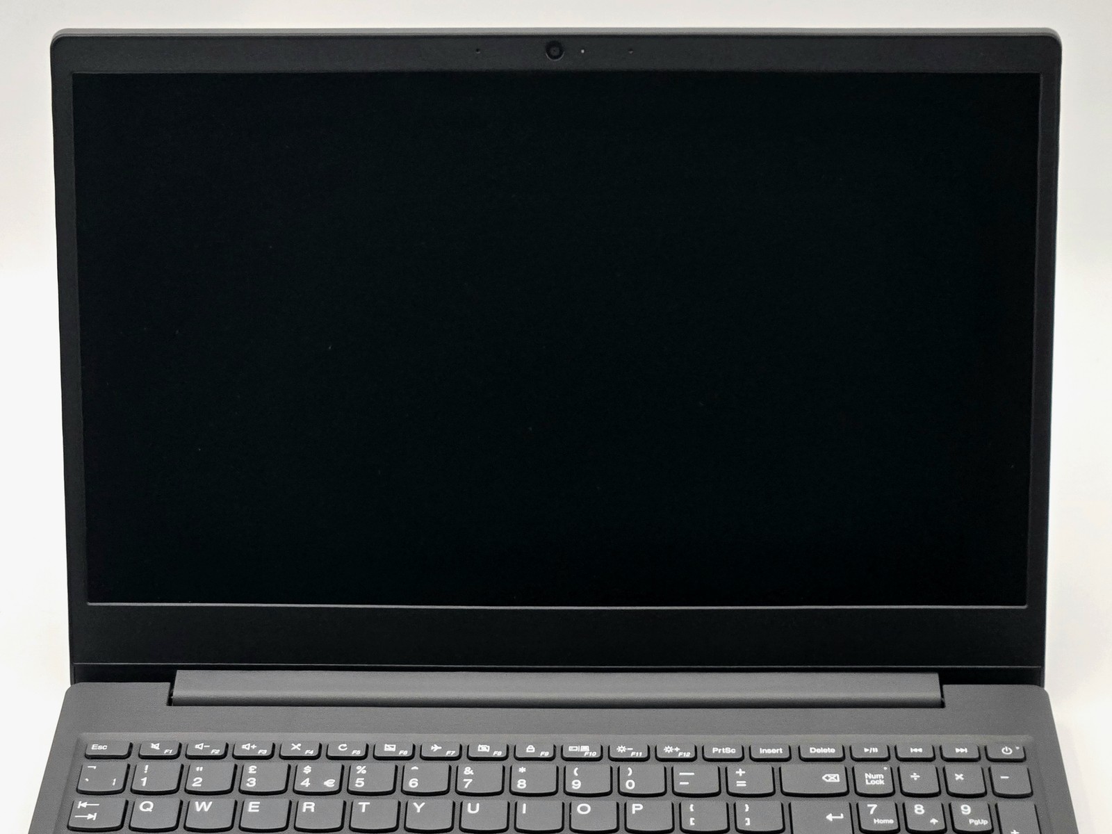 Lenovo V15 IGL 15″ HD CELERON N4020 256GB SSD 4GB W11 Webcam UK Keyboard