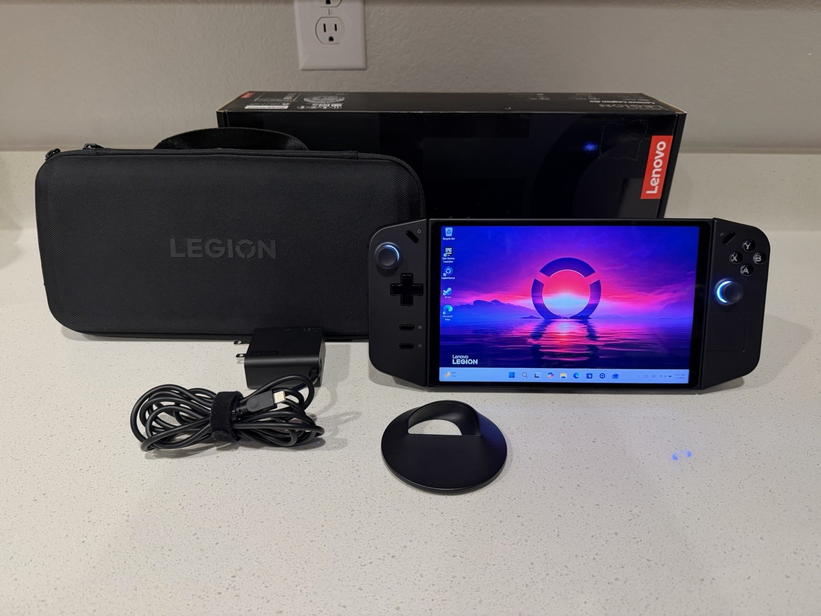 Lenovo Legion Go 8APU1 8.8” AMD Ryzen Z1 Extreme 16GB 512GB