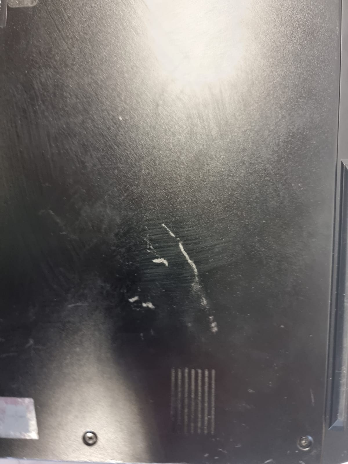 Alienware 17 R5 i7-8750H 16 GB RAM 256GB SSD /GTX 1060 / Fan issue / Read pls