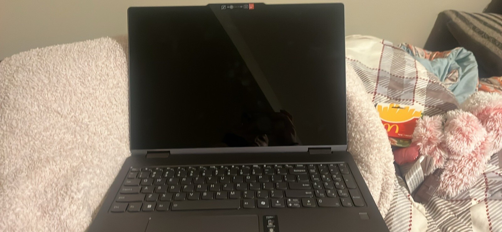 Lenovo – Yoga 7i 2-in-1 16″ 2K Touchscreen Laptop – Intel Core Ultra 7 155U w…