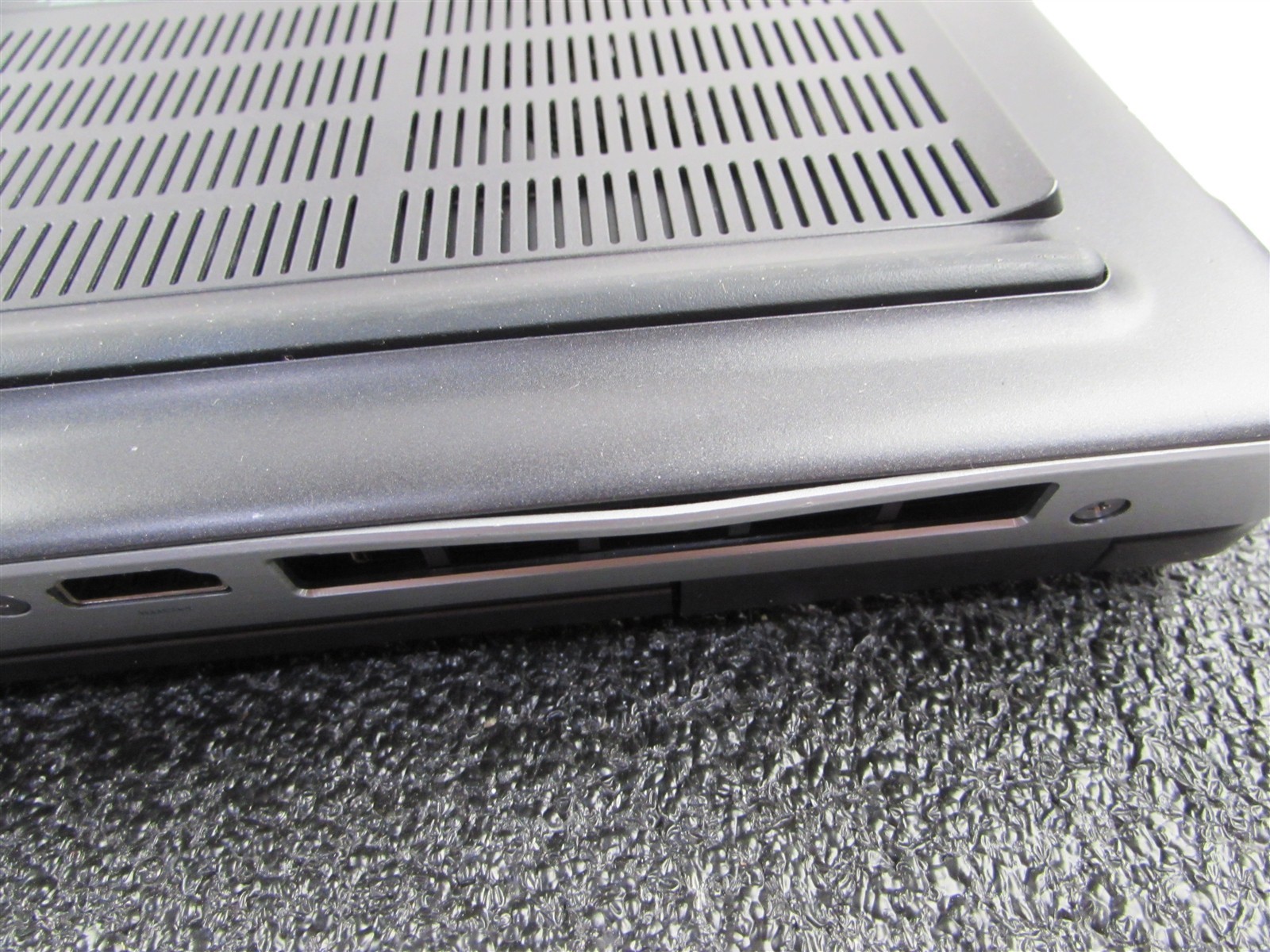 DELL PRECISION 7740 17.3″ I7-9750H 512GB SSD 64GB RAM NVIDIA RTX 4000 WIN 11 PRO