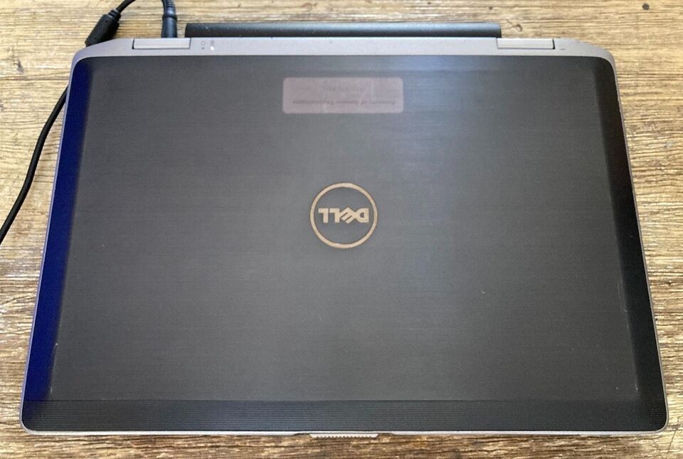 15.6″ Dell E6510 Laptop Vintage Windows XP Pro 32 Bit 2ghz 4gb 160gb DVDRW