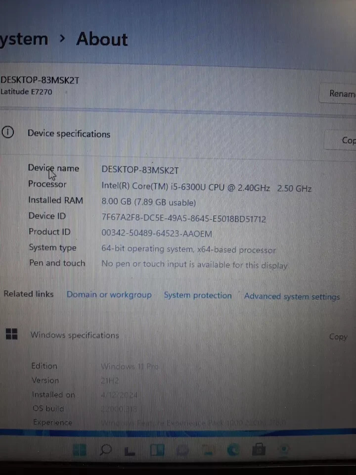 Dell Latitude E7270 Laptop 12.5″ HD Core i5 16GB RAM 256GB SSD Windows 11 WiFi