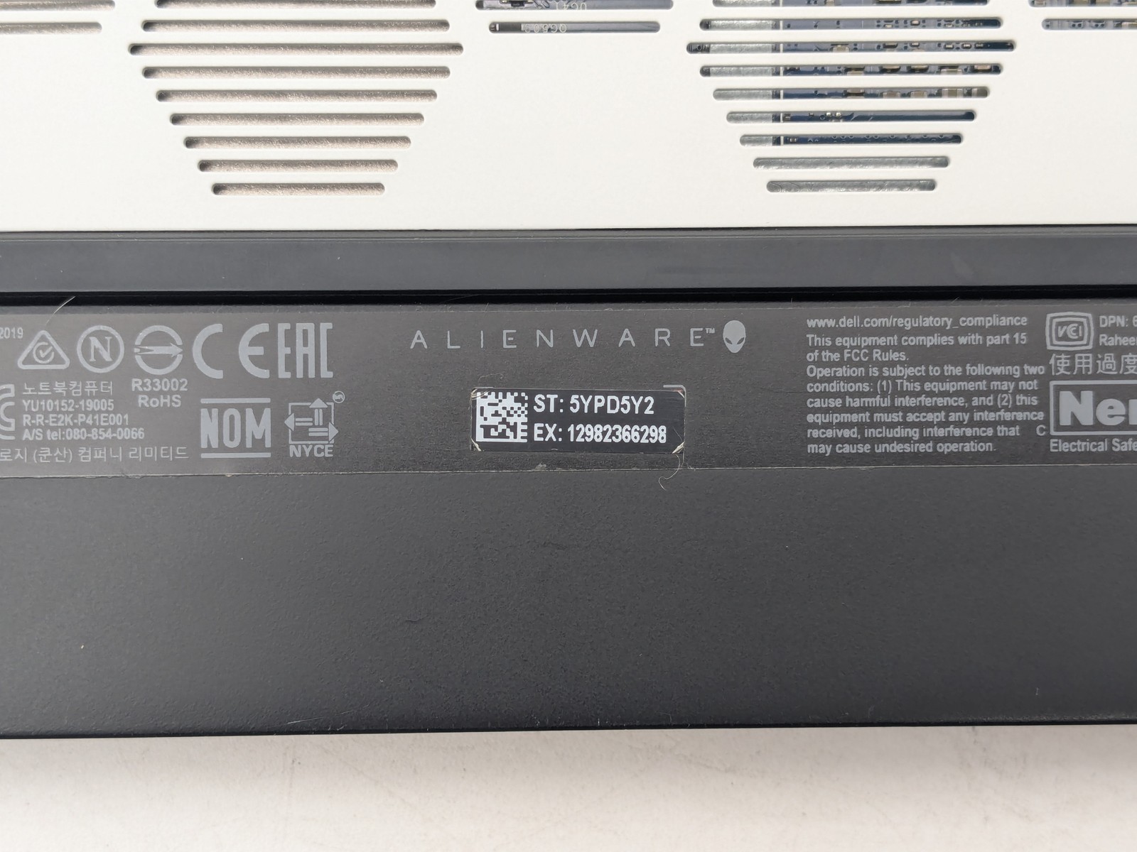 Dell Alienware M17 R2 FHD I7-9750H 16GB RTX 2060 144Hz Motherboard *READ*