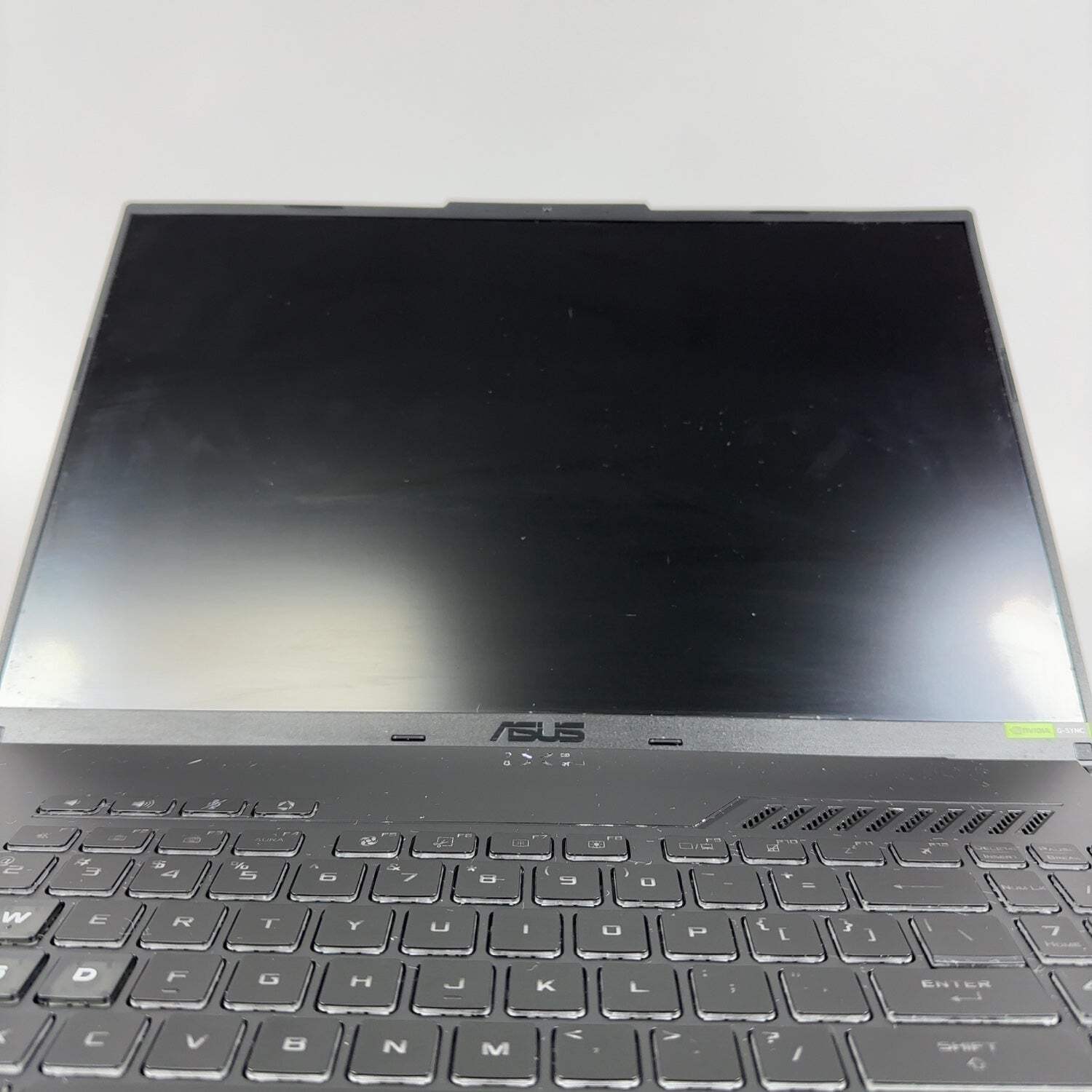 Asus TUF F16 FX607VU 16″ i7-13620H 2.4GHz 16GB RAM 512GB SSD GeForce RTX 4050