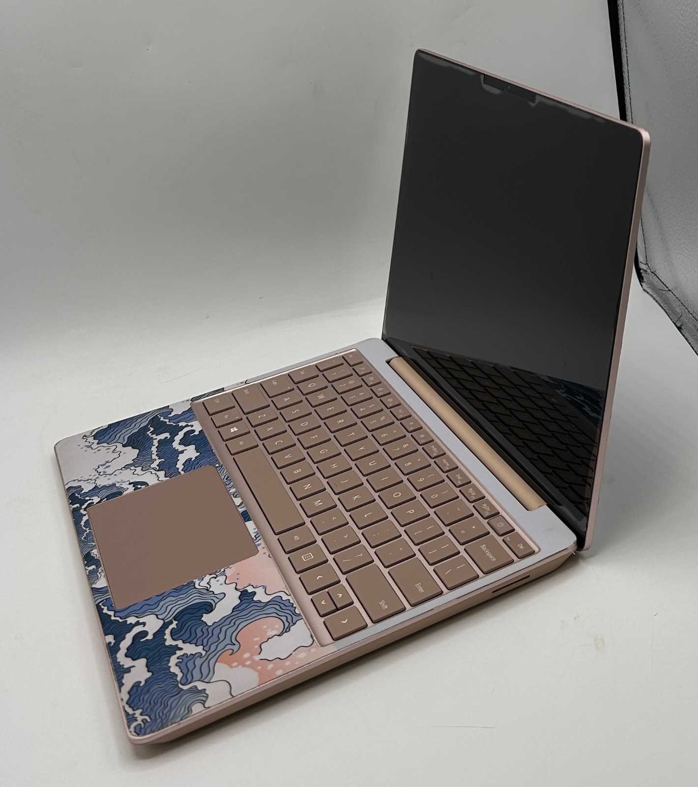 Microsoft Surface Laptop Go 1 1943 12.4″ i5-1035G1 4GB RAM 128GB SSD Win 11 Pro