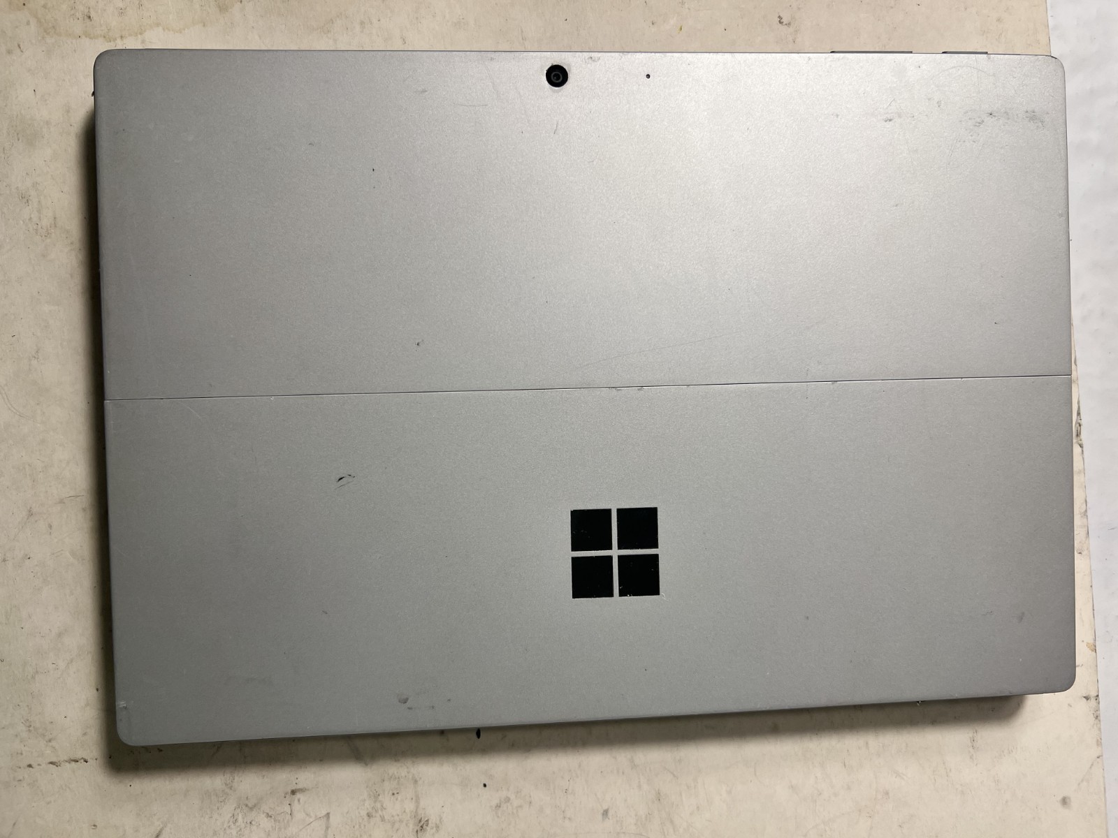 Lot o 3 Microsoft Surface Pro 7 1866 12.3″ Intel Core i3-1005G1 1.2GHz 4GB 128GB