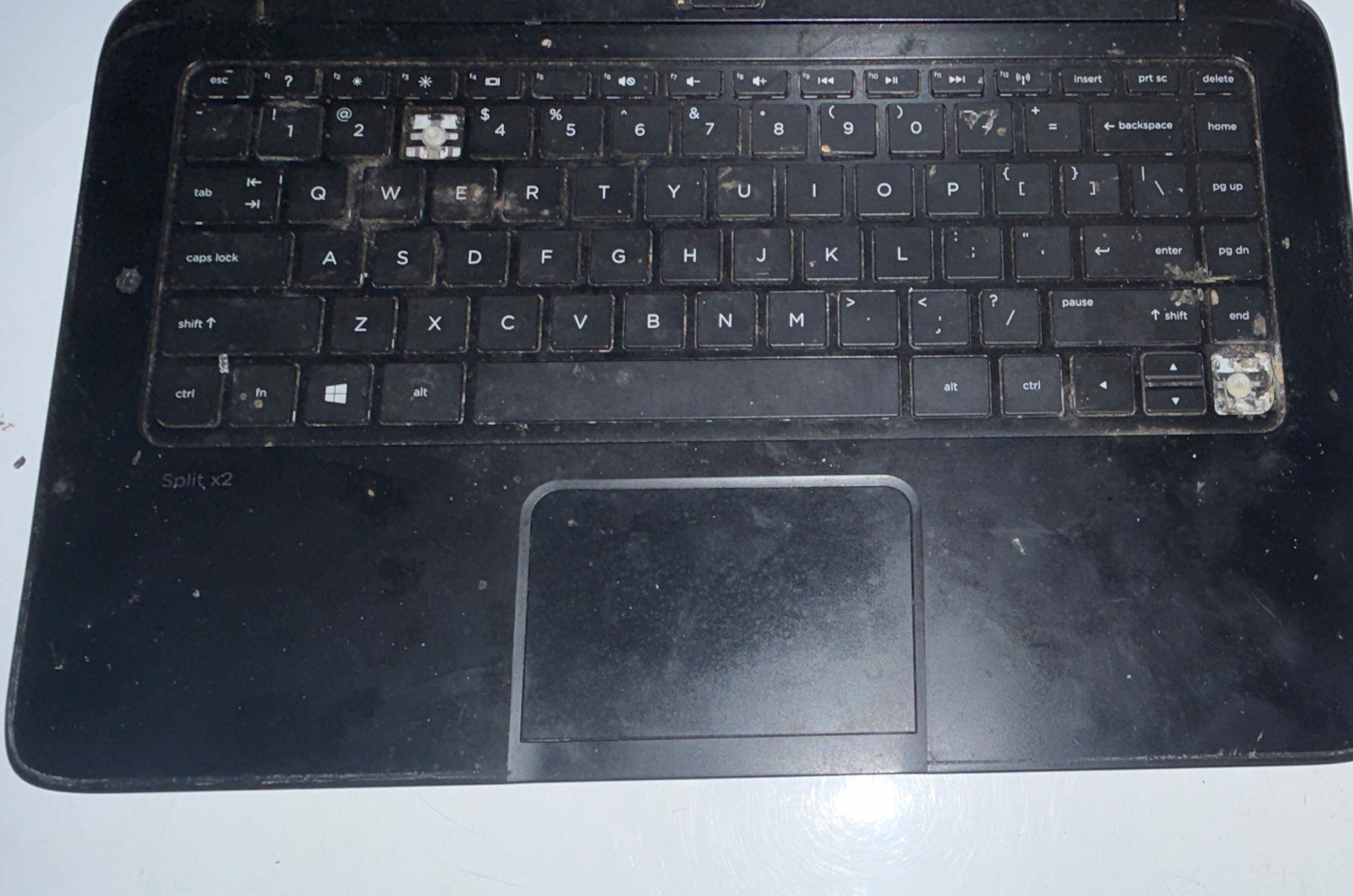 (2) HP Split x2 13.3in Intel Core i3 1.40GHz (Untested)