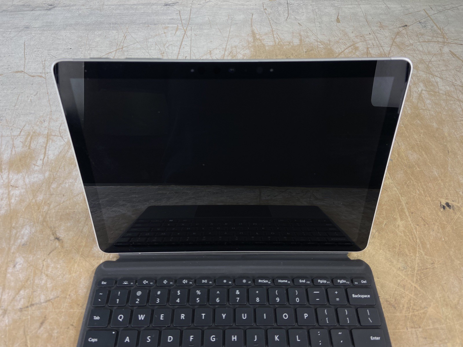 MICROSOFT SURFACE GO 2 1926 M3-8100Y @ 1.1GHz, 4GB RAM, 64GB SSD