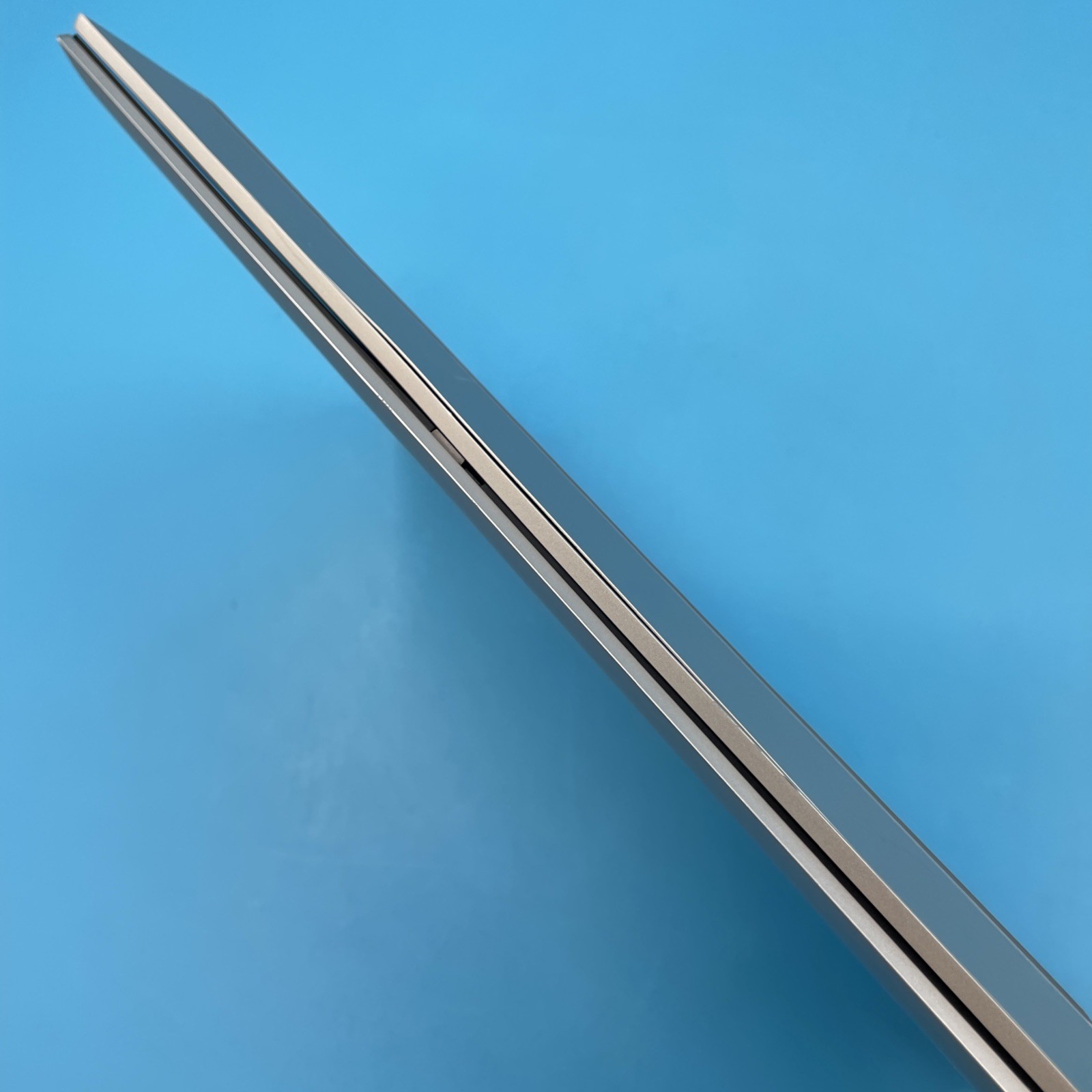 HP EliteBook 840 G7 | i7-10510U | 16GB RAM | 512GB SSD | WIN 11 PRO | 79% BATT